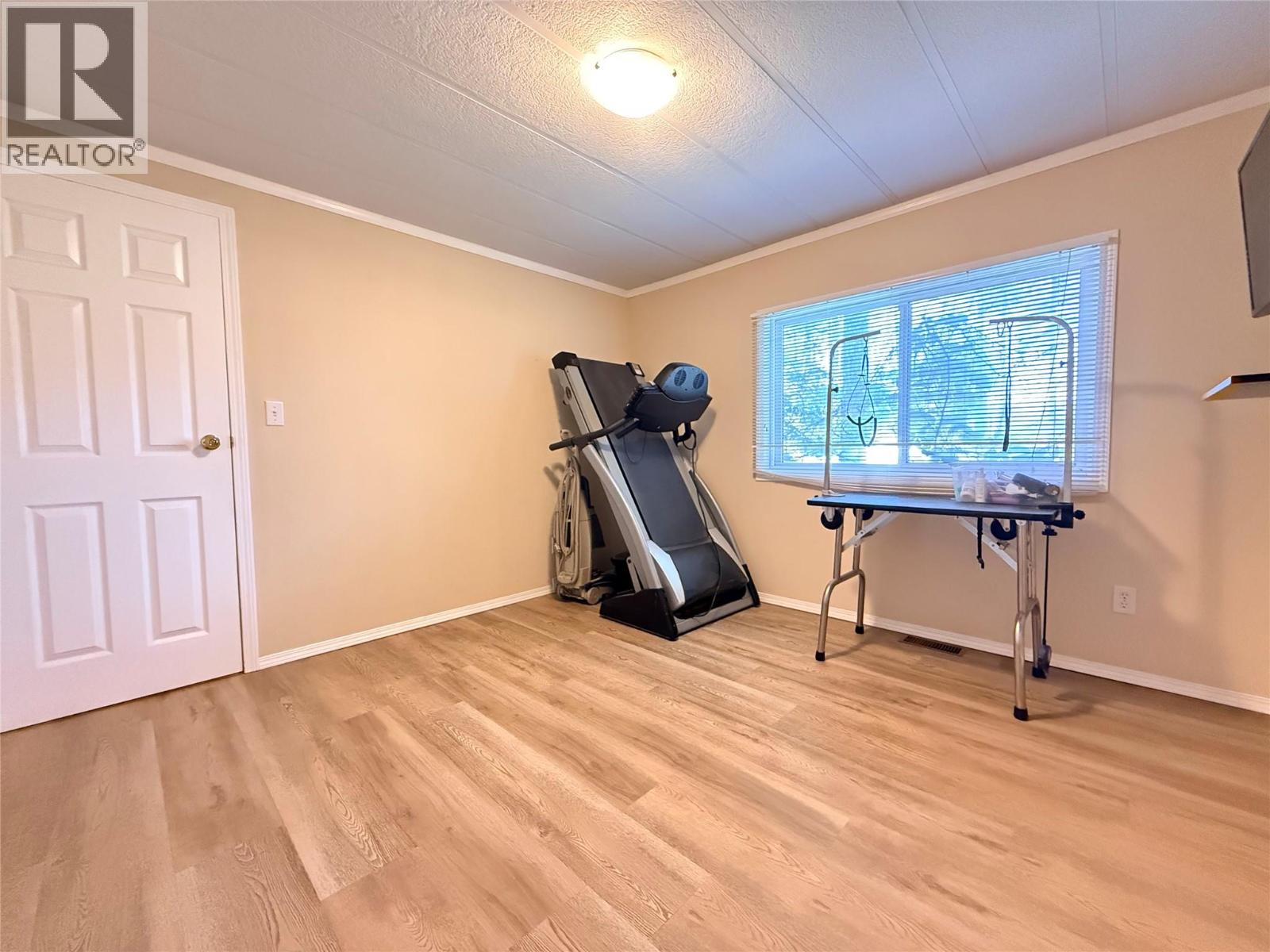 6240 Vine Road Property Photo 15