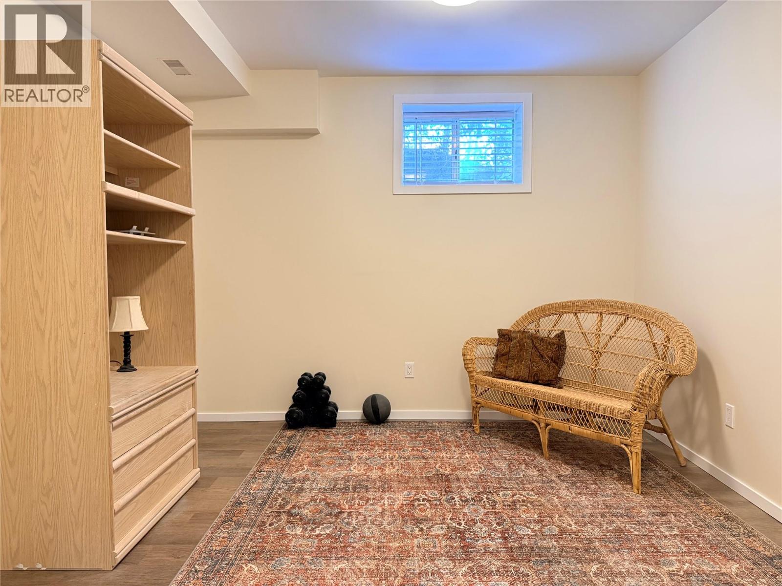 6240 Vine Road Property Photo 32