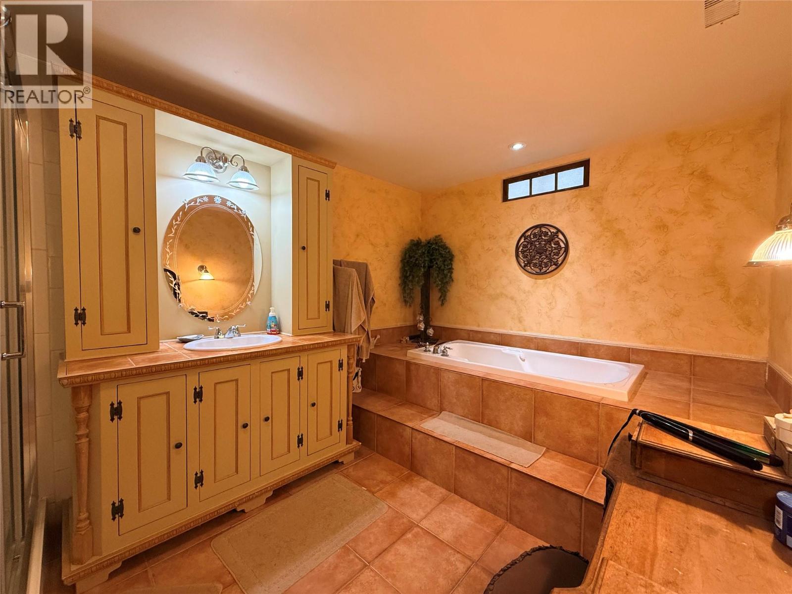 6240 Vine Road Property Photo 37