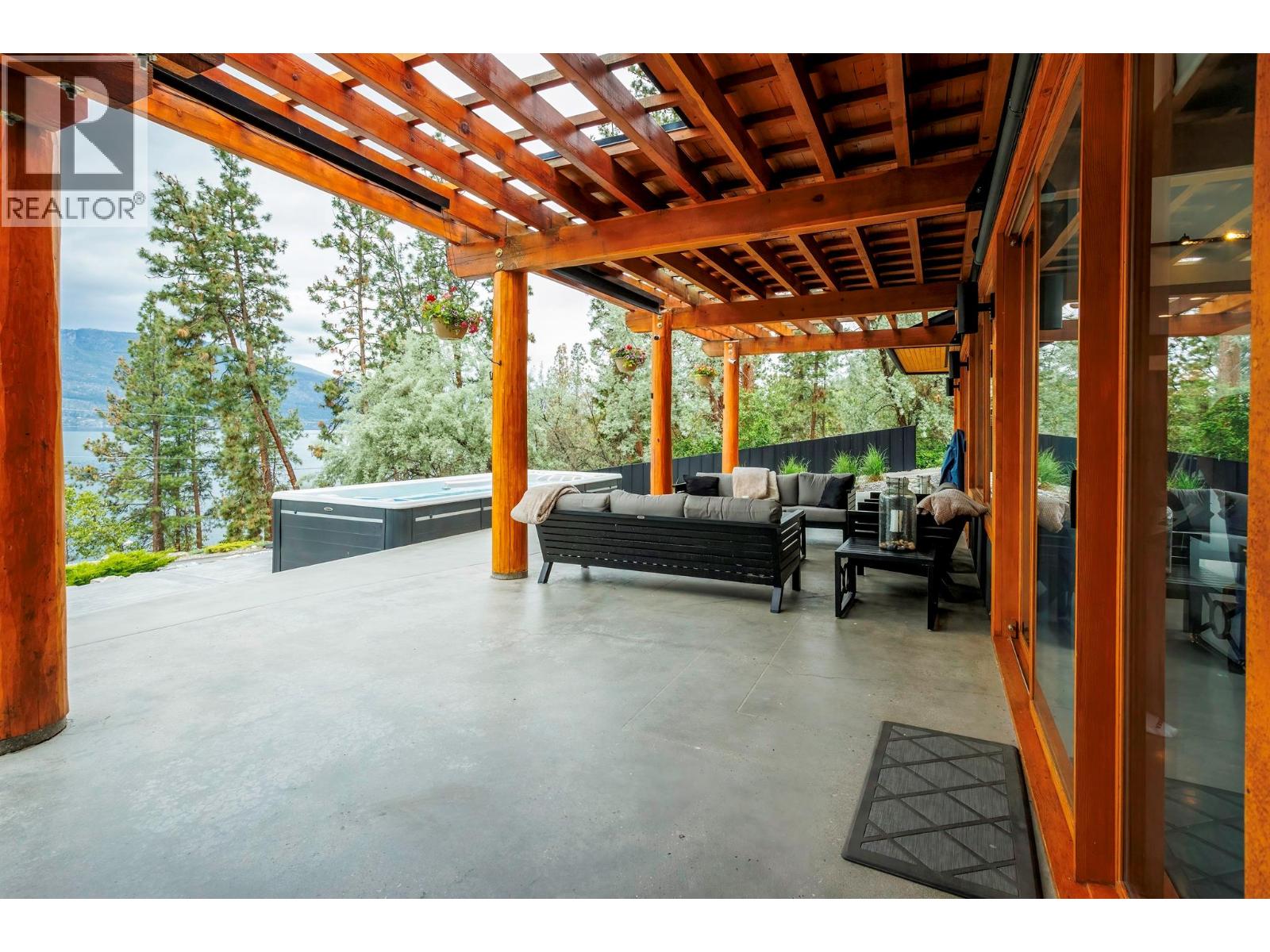 9887 Okanagan Centre Road W Property Photo 14