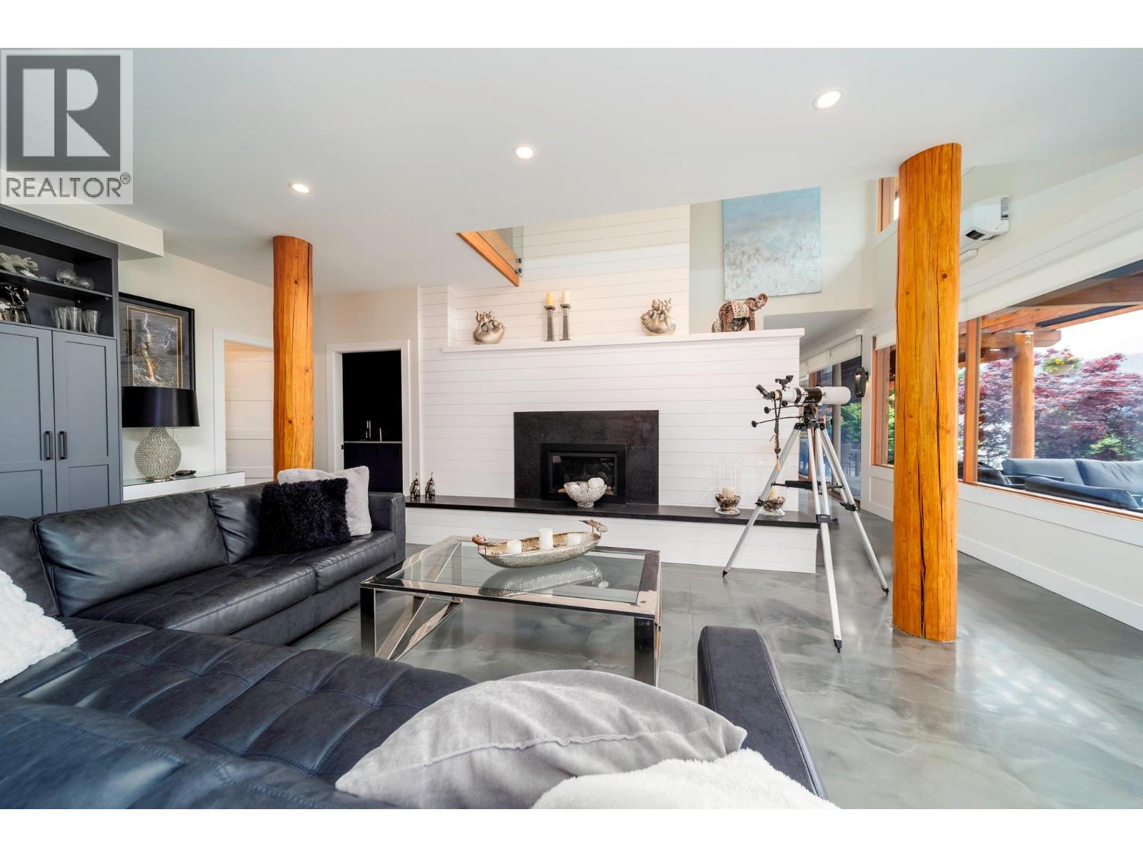 9887 Okanagan Centre Road W Property Photo 31
