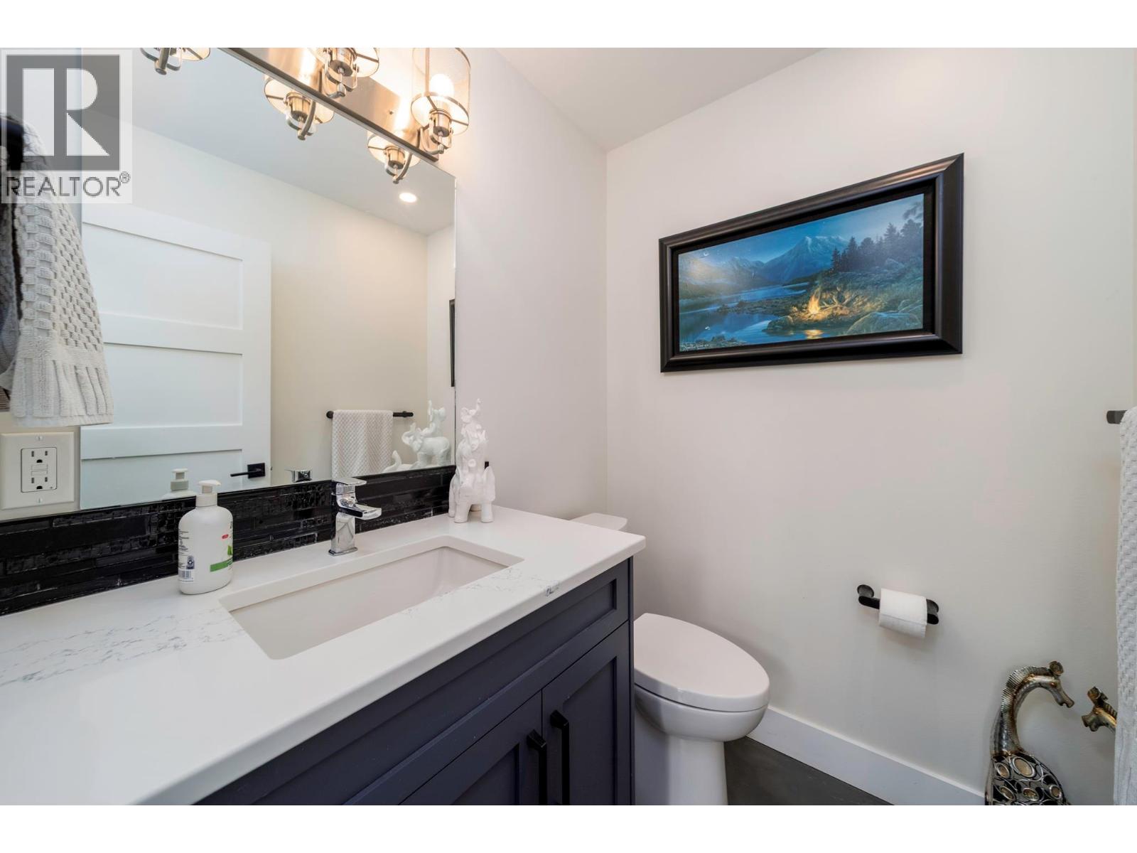 9887 Okanagan Centre Road W Property Photo 34