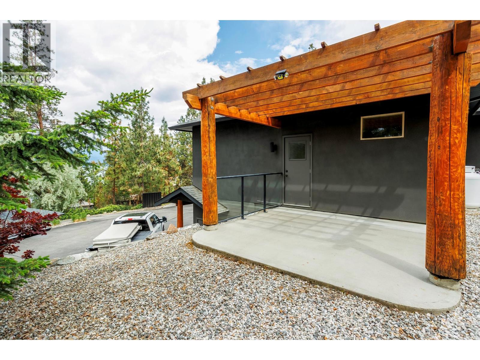 9887 Okanagan Centre Road W Property Photo 44