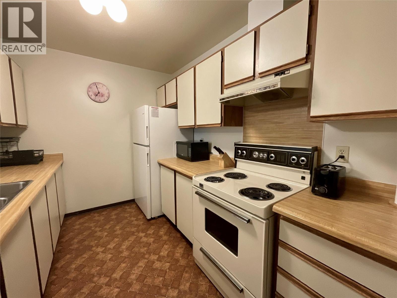 108 Spruce Avenue Unit# 315 Property Photo 3