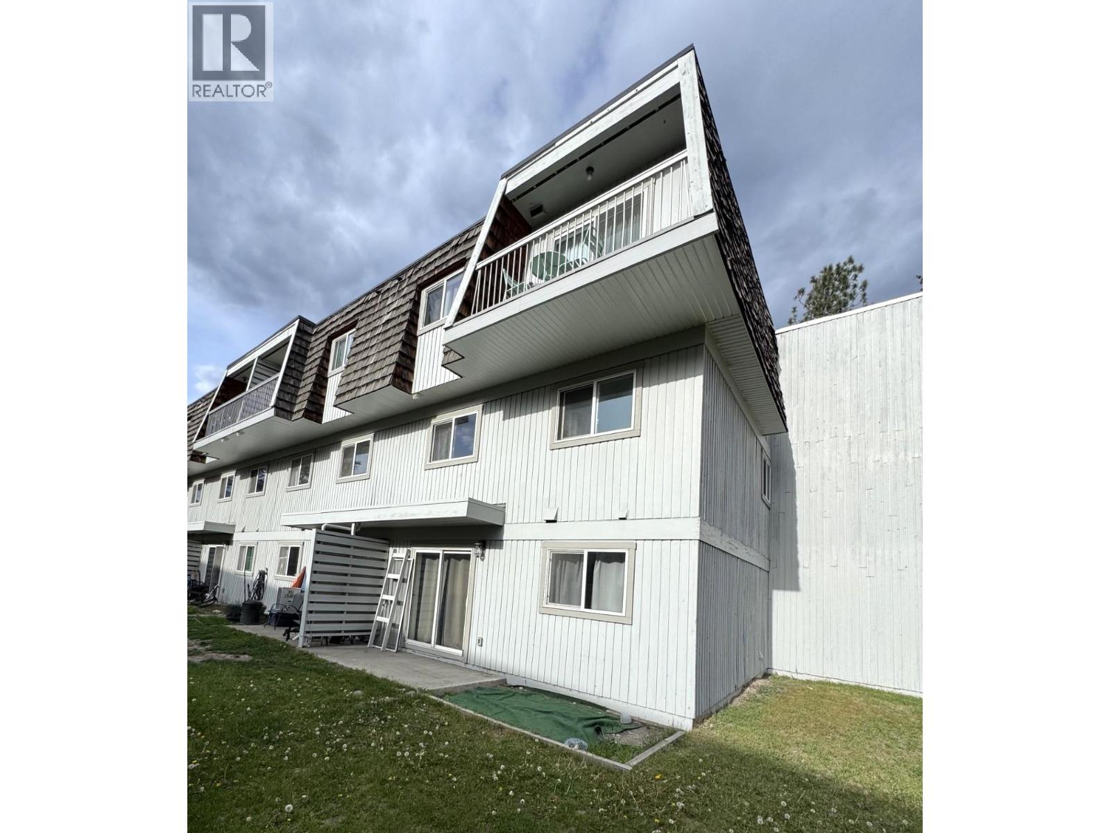 2117 2ND Street N Unit# 102 Property Photo 1