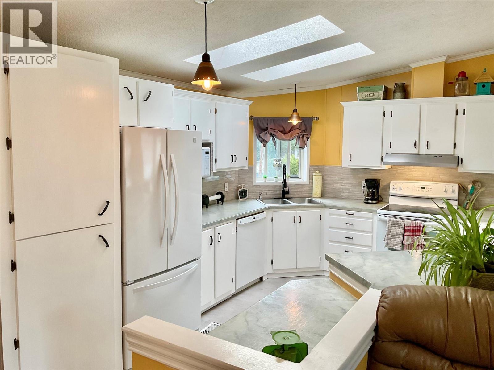 786 Strathmore Avenue Property Photo 19