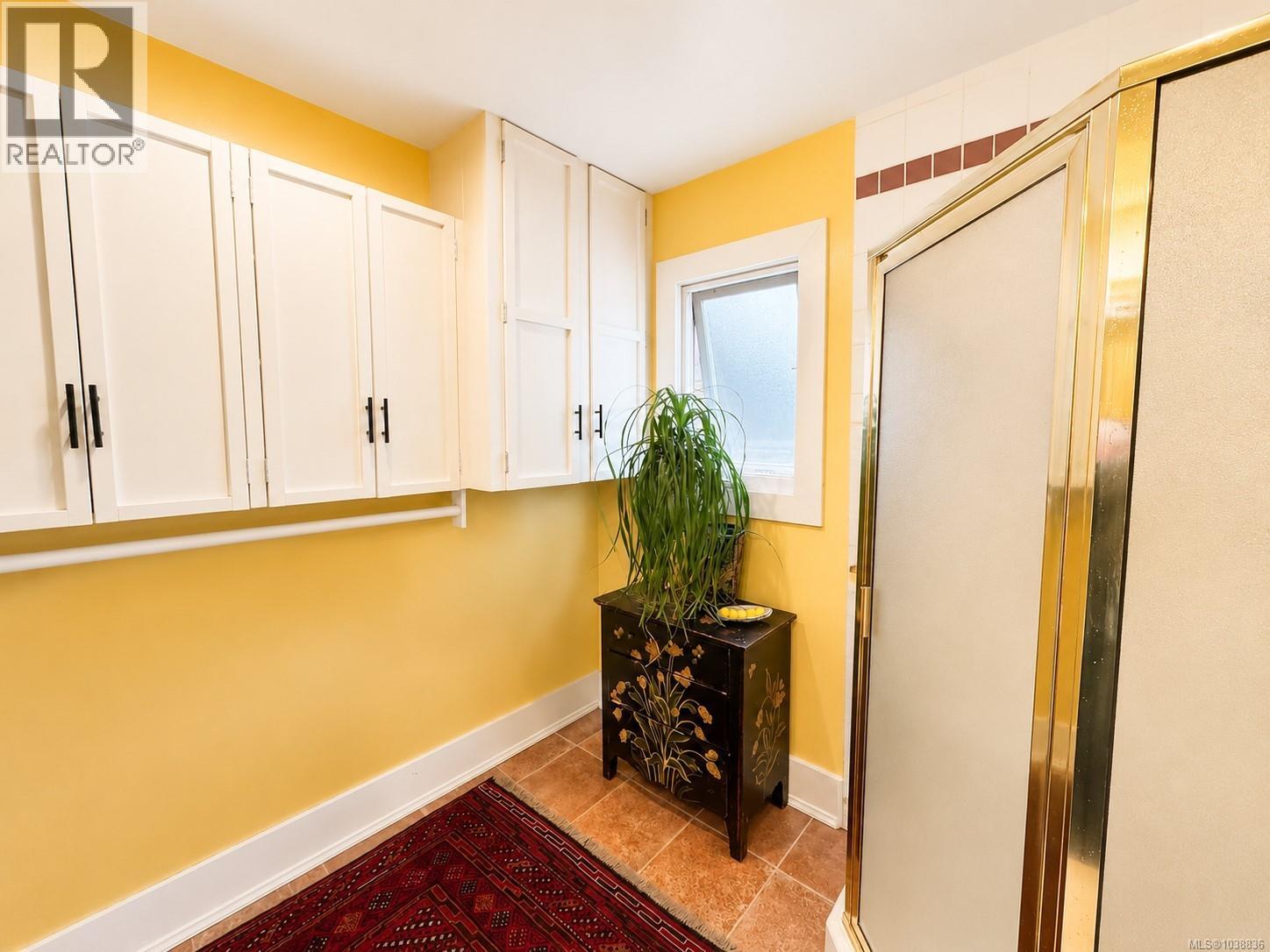 5292 Margaret St Property Photo 11