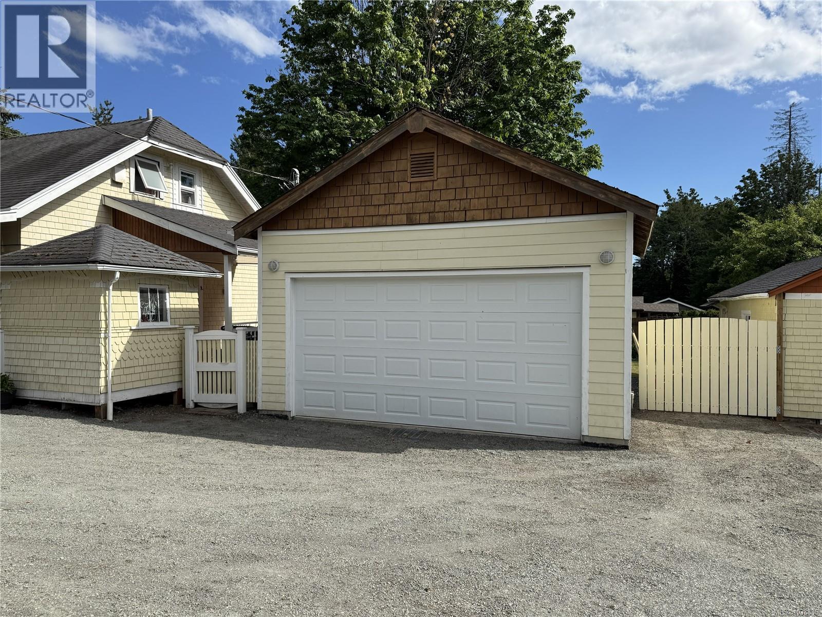 5292 Margaret St Property Photo 30