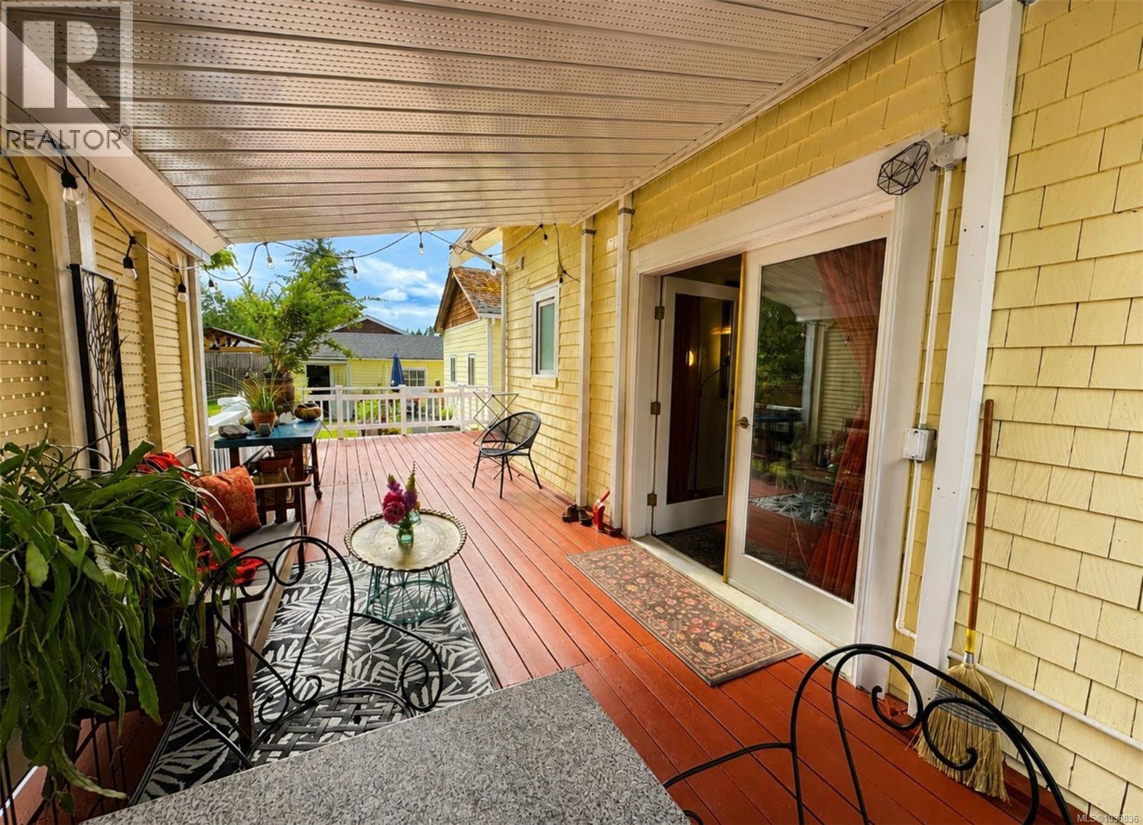 5292 Margaret St Property Photo 36