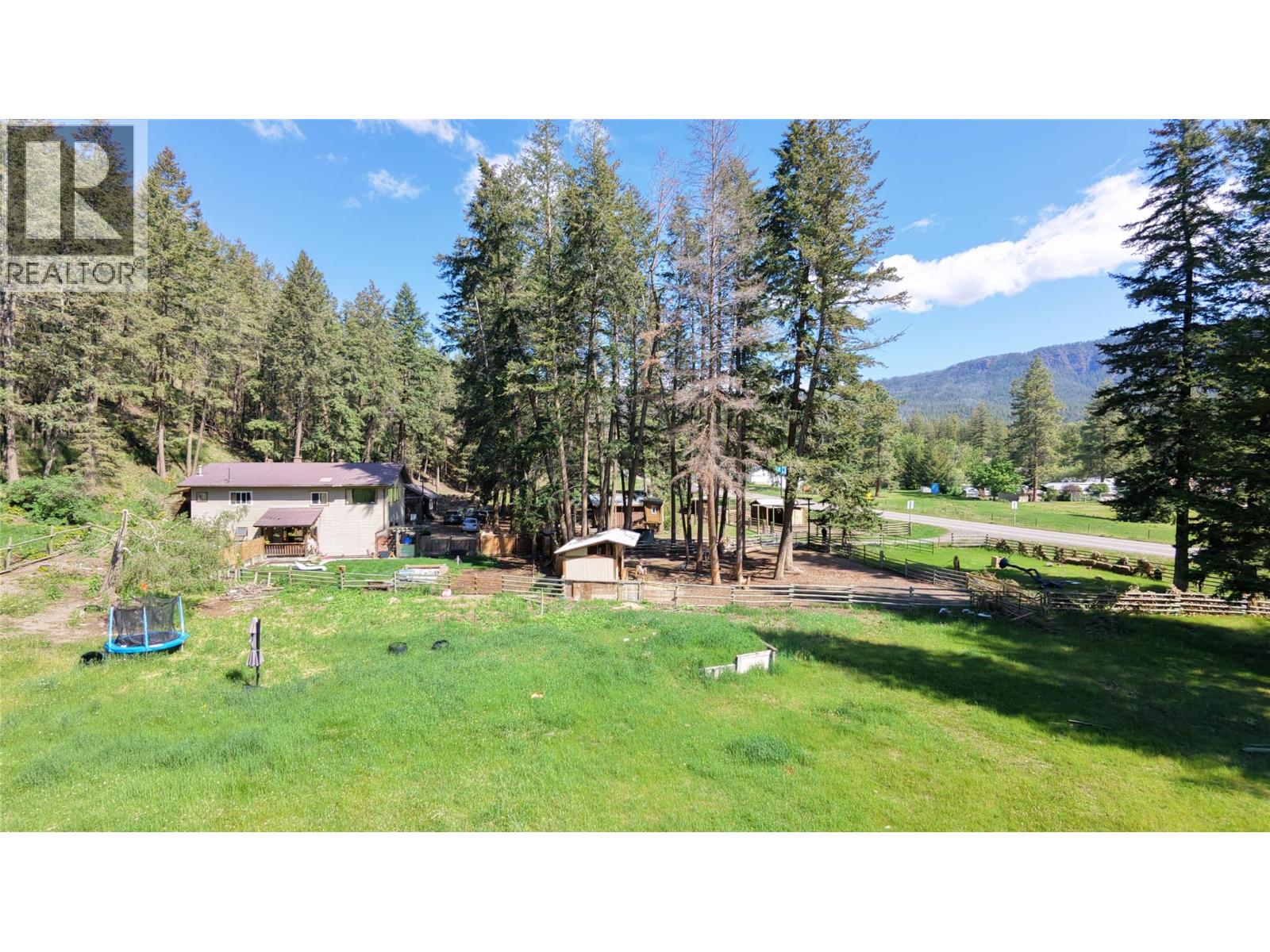 4644 97 Highway Property Photo 44