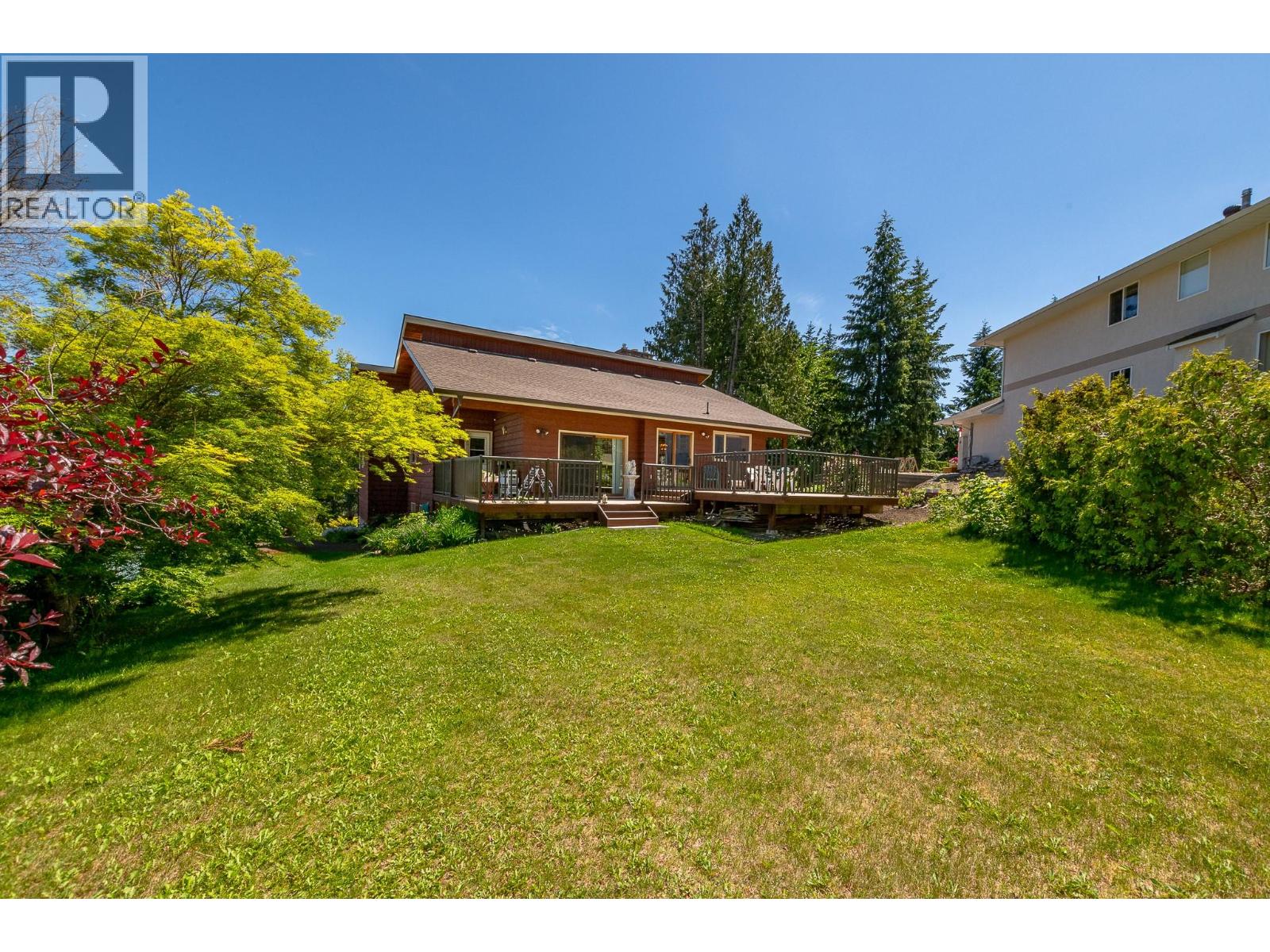 2392 Mt Tuam Crescent Property Photo 5