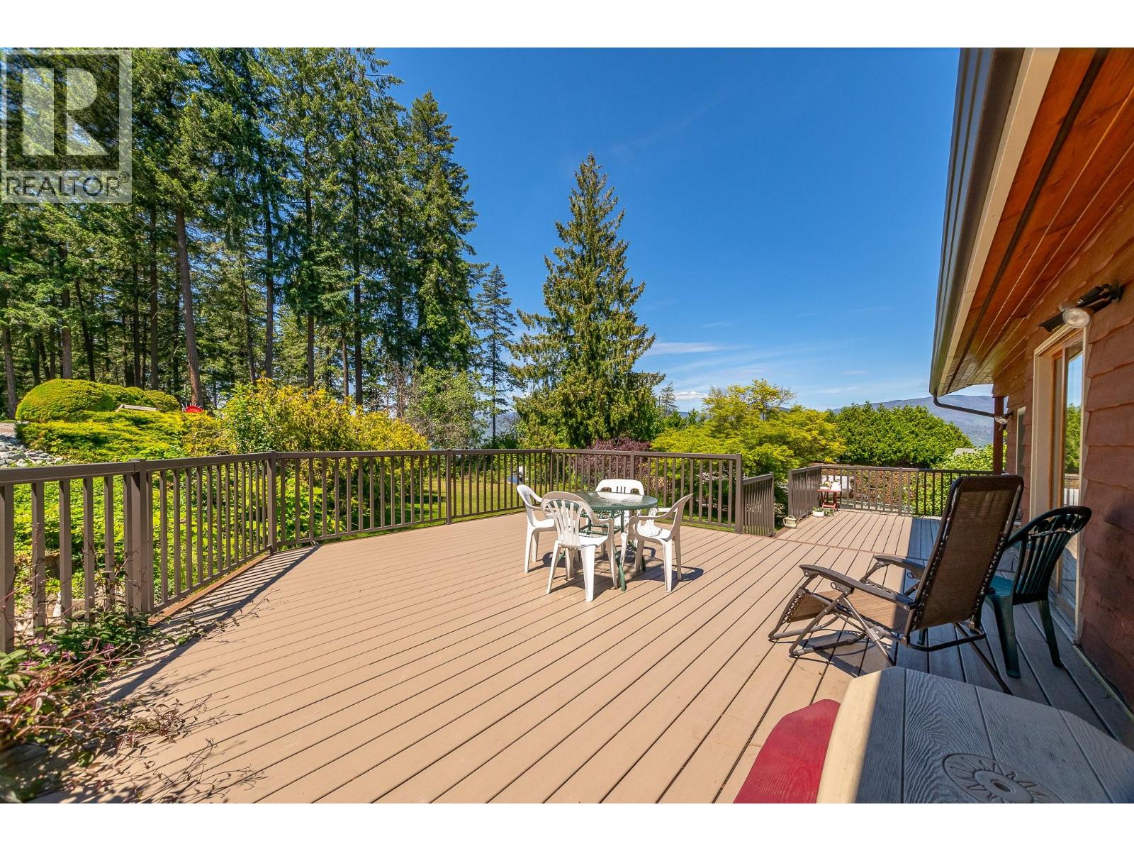 2392 Mt Tuam Crescent Property Photo 13