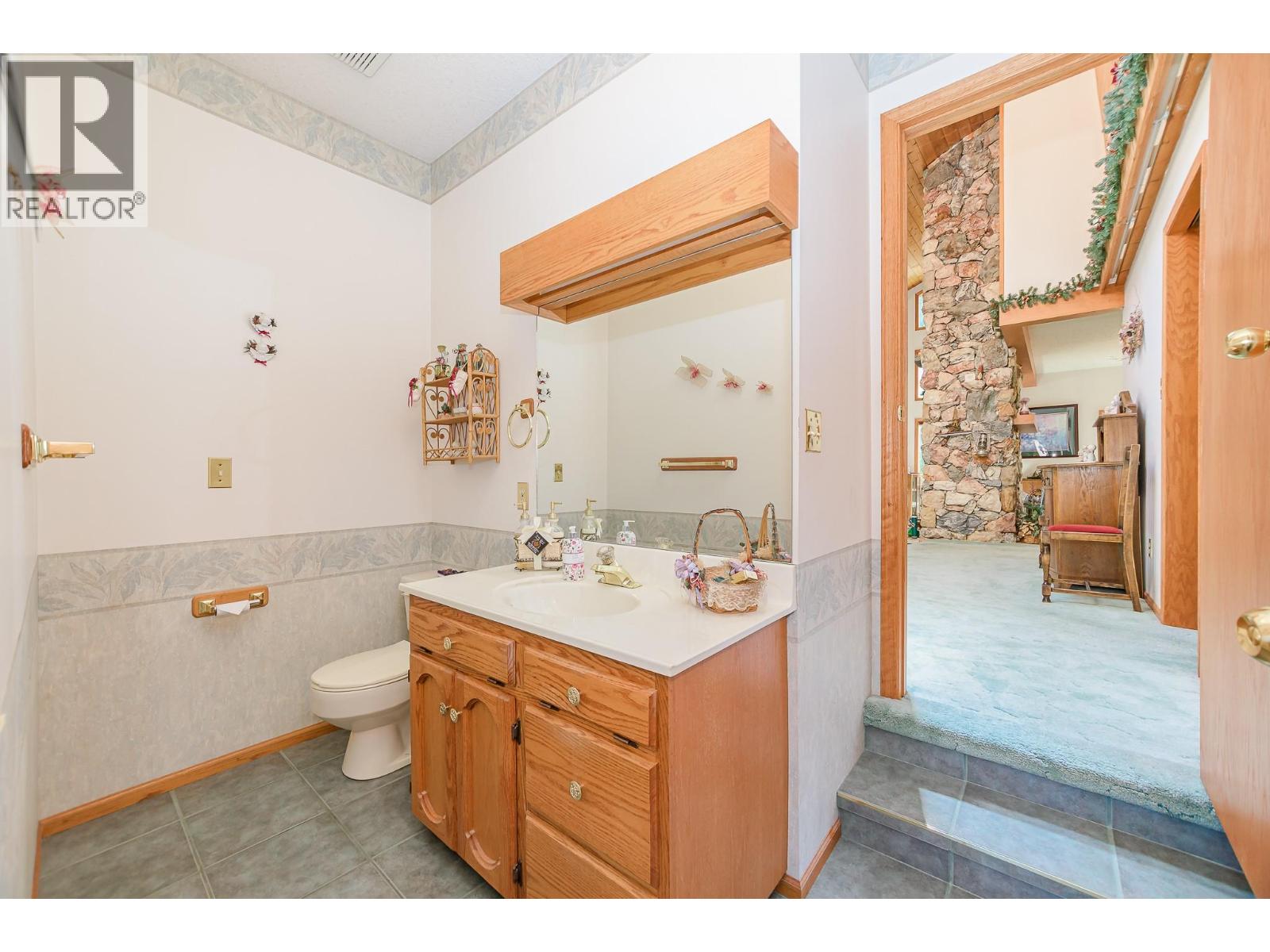 2392 Mt Tuam Crescent Property Photo 34