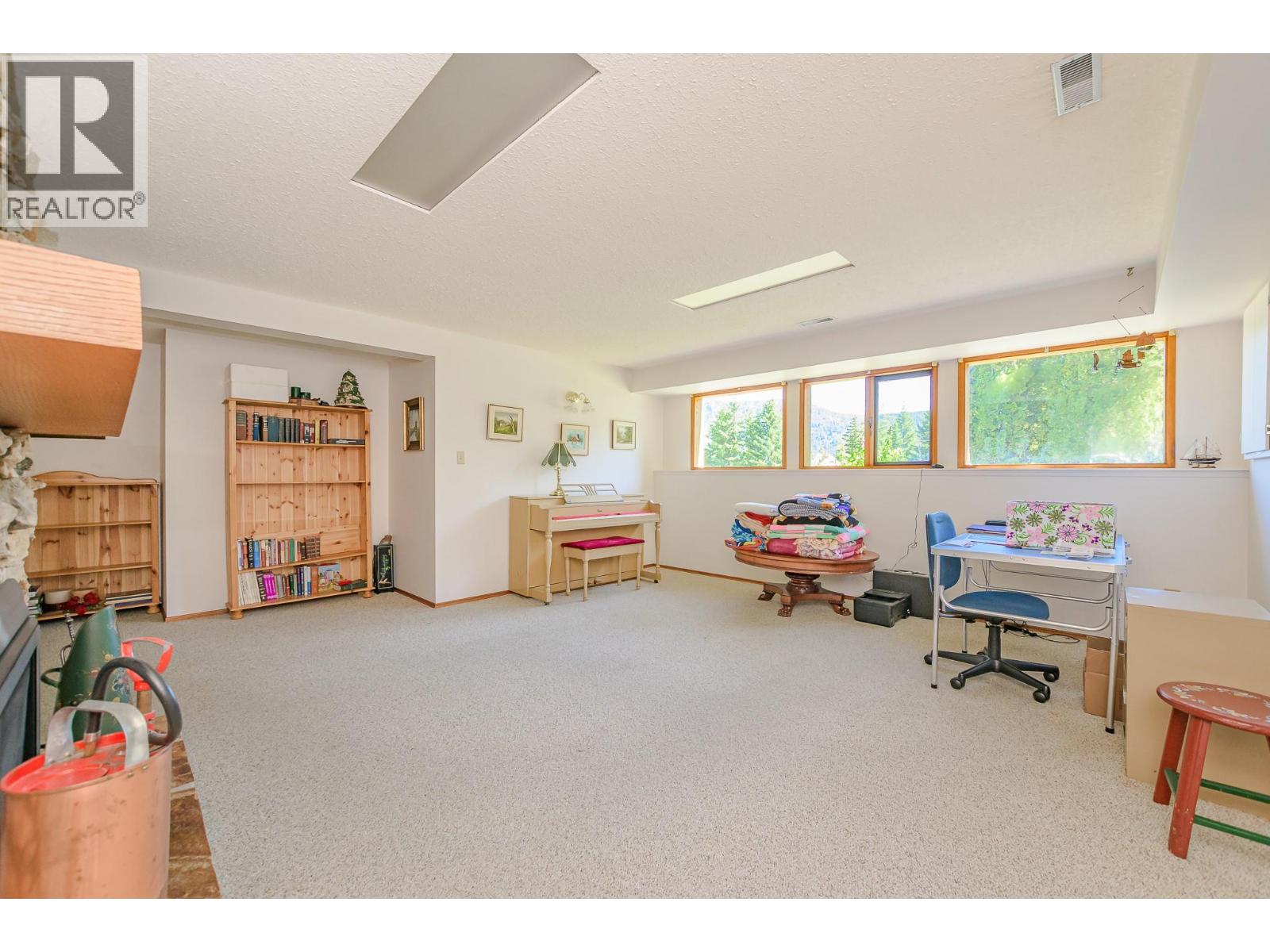 2392 Mt Tuam Crescent Property Photo 52