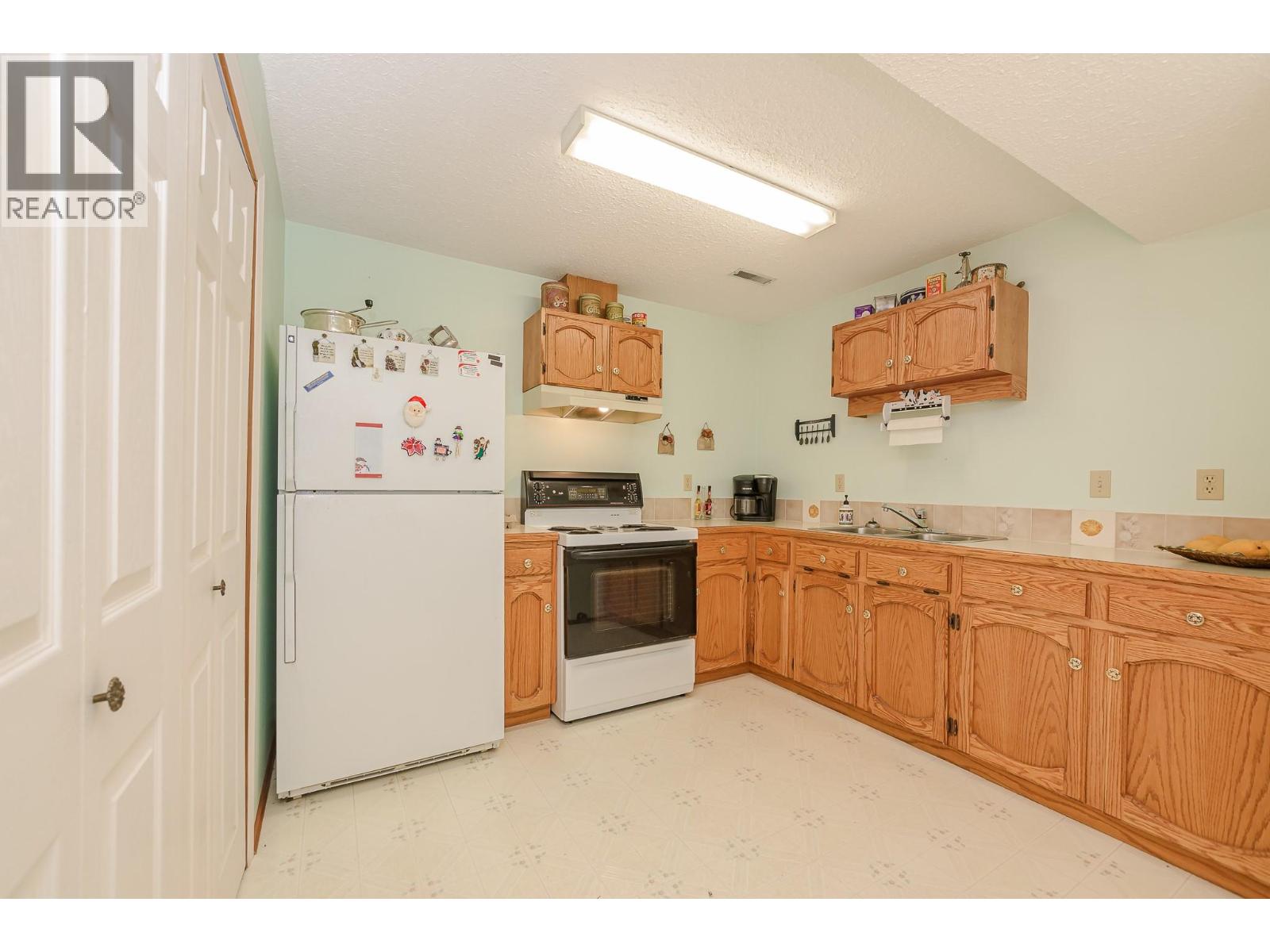 2392 Mt Tuam Crescent Property Photo 53