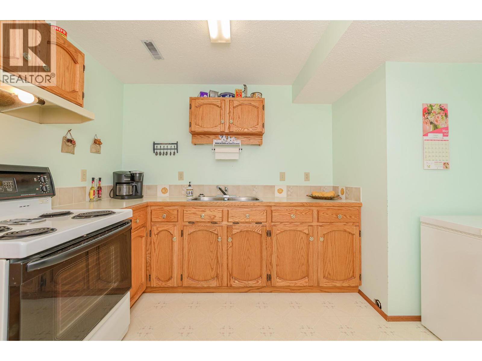 2392 Mt Tuam Crescent Property Photo 54