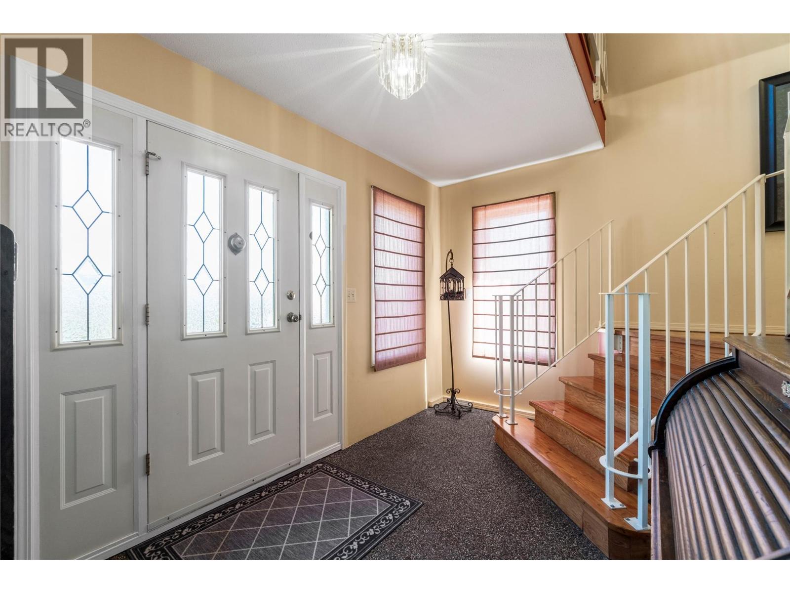 5641 50 Street Nw Property Photo 18