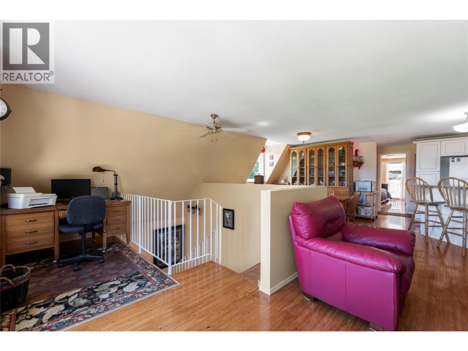 5641 50 Street Nw Property Photo 21