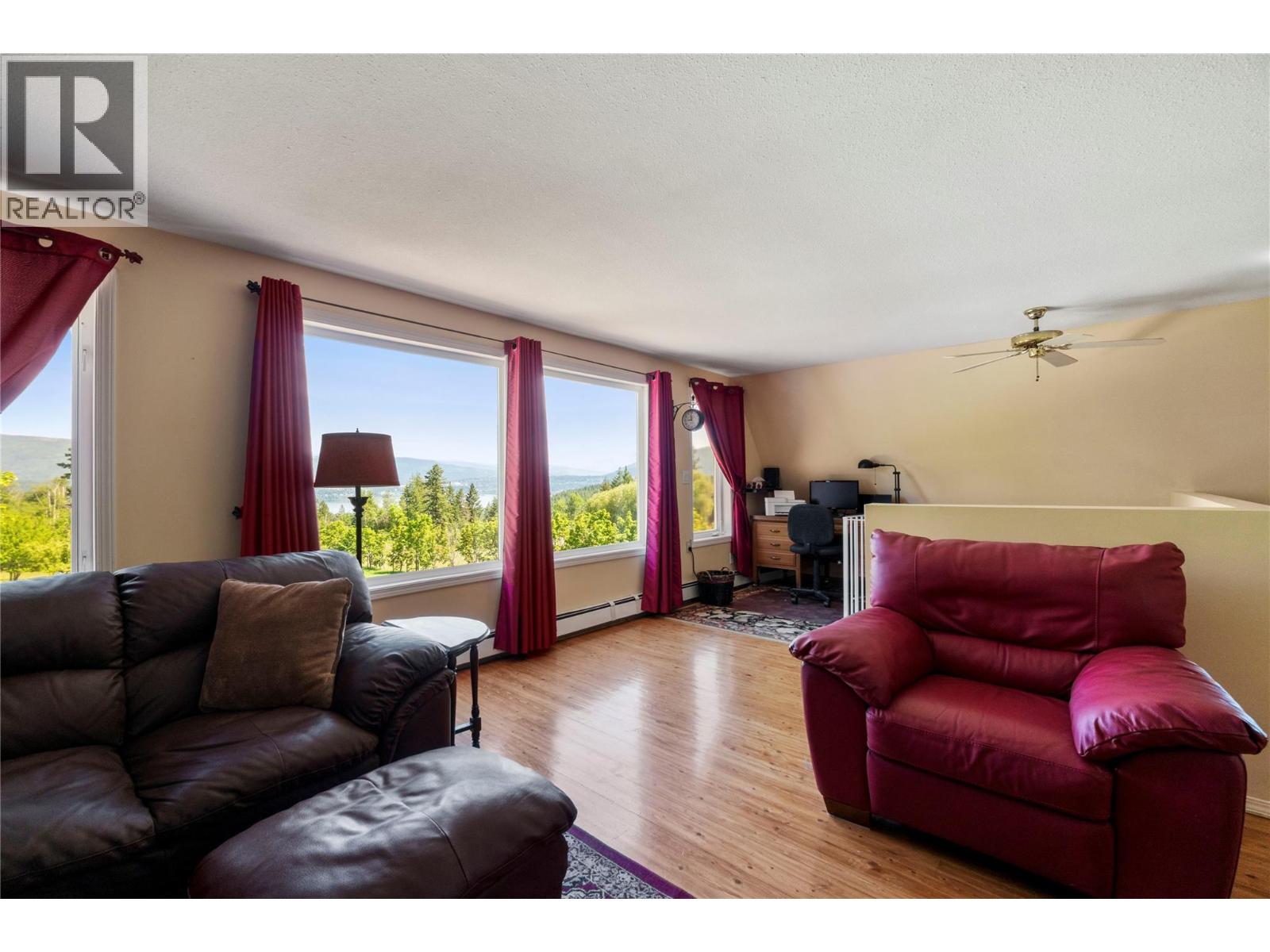 5641 50 Street Nw Property Photo 23