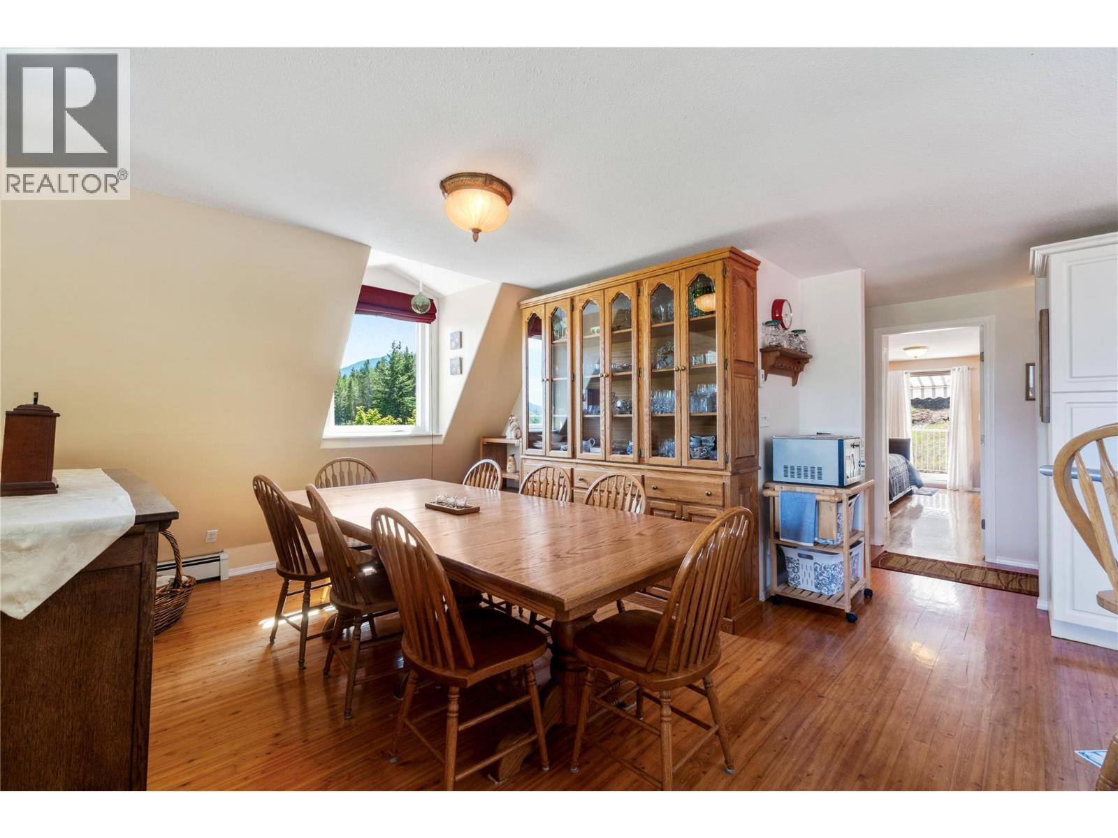 5641 50 Street Nw Property Photo 27