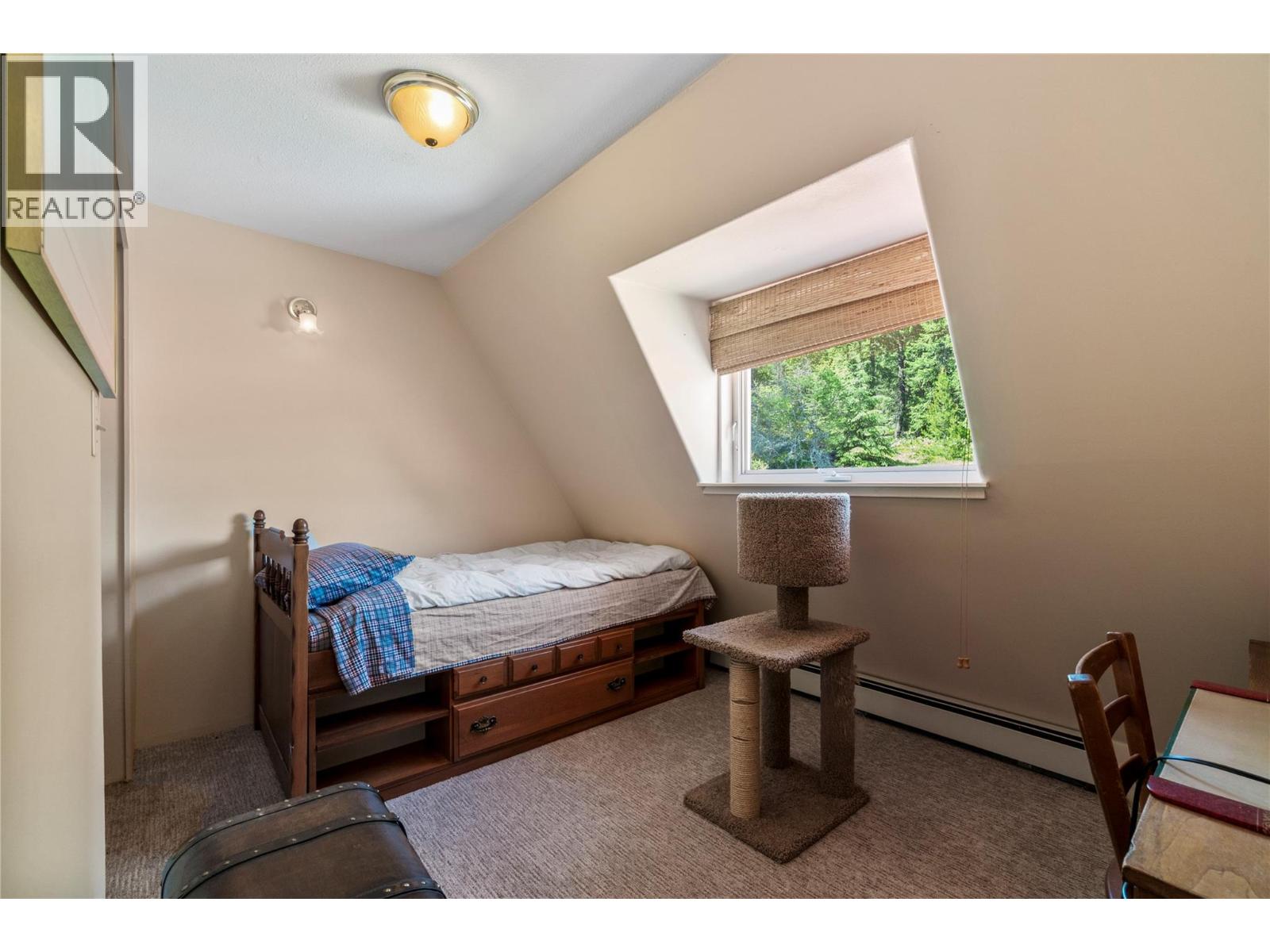 5641 50 Street Nw Property Photo 34