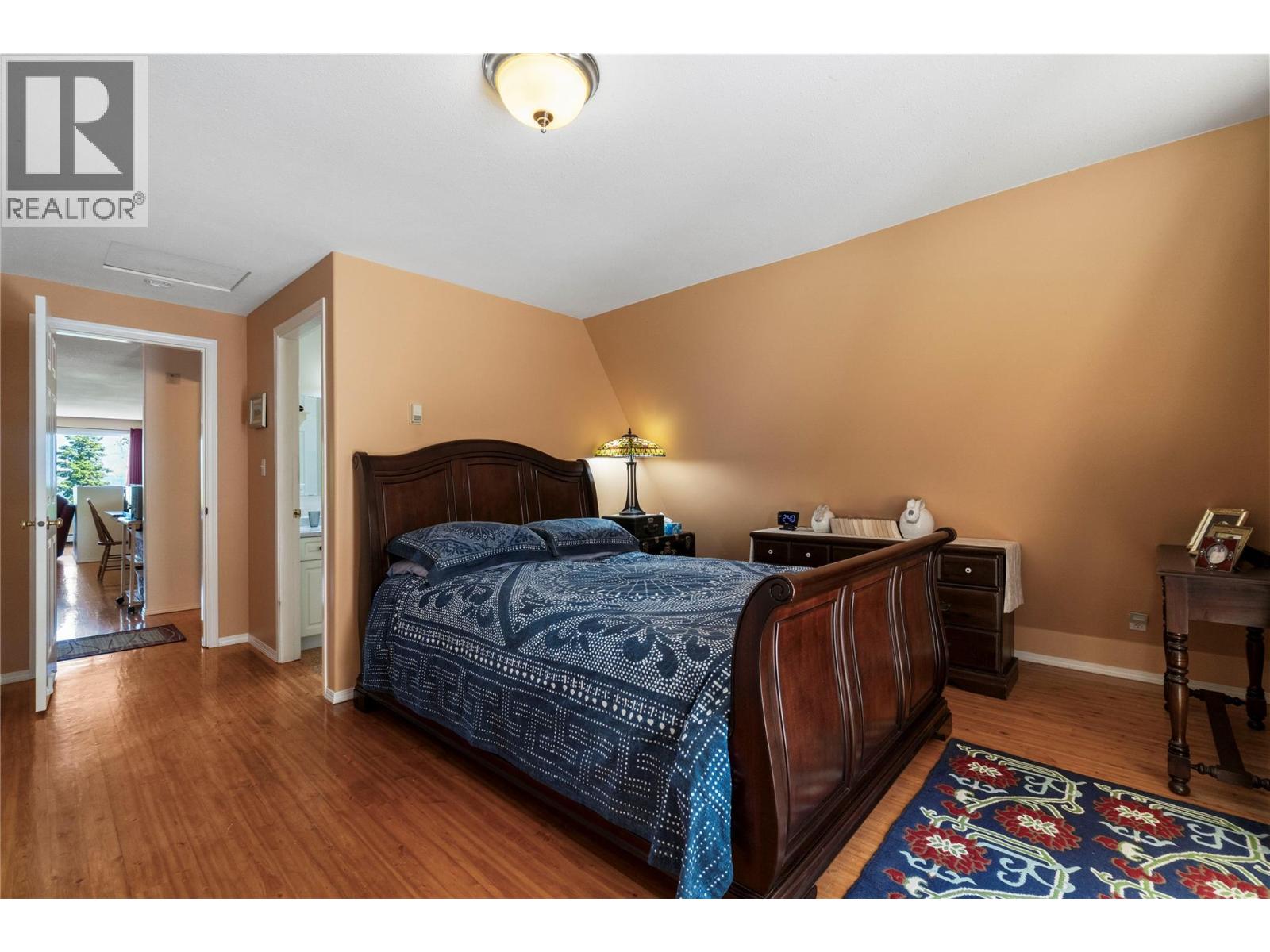 5641 50 Street Nw Property Photo 38