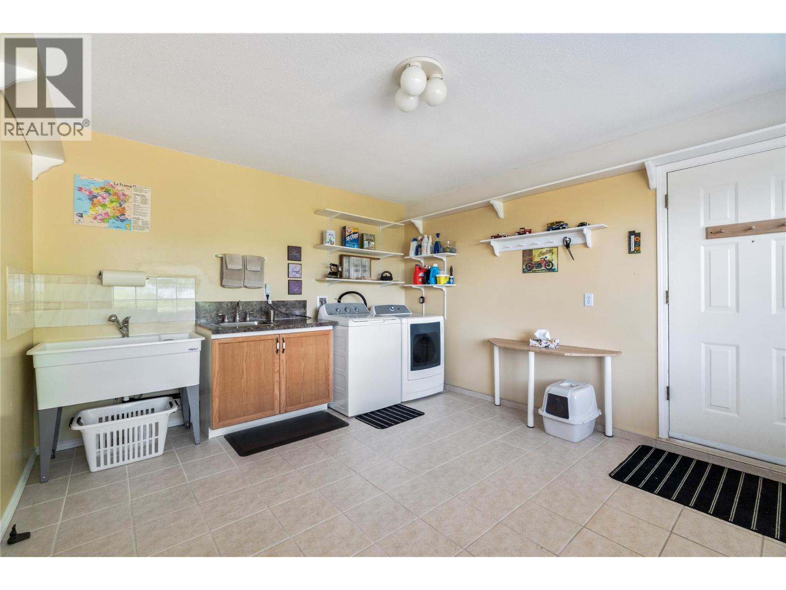 5641 50 Street Nw Property Photo 51
