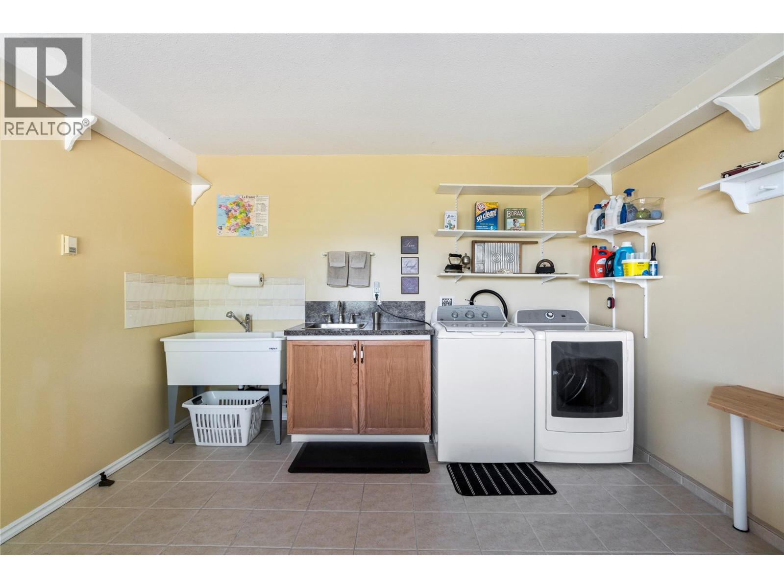 5641 50 Street Nw Property Photo 52