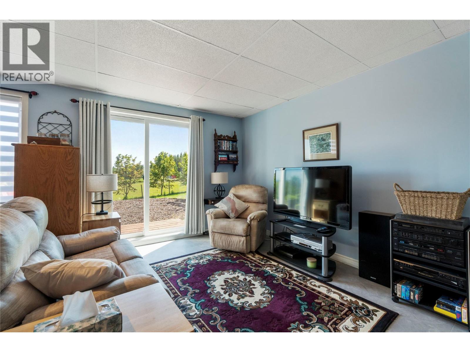 5641 50 Street Nw Property Photo 56
