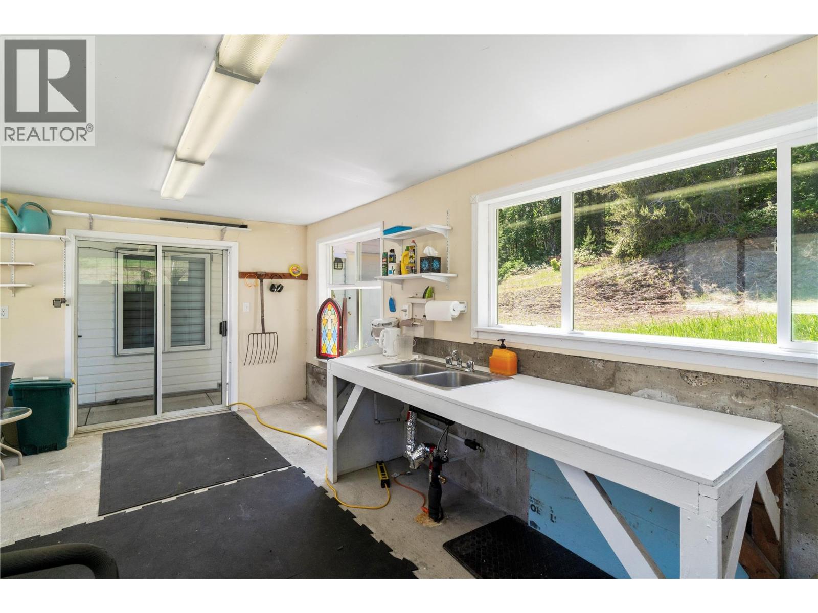 5641 50 Street Nw Property Photo 88