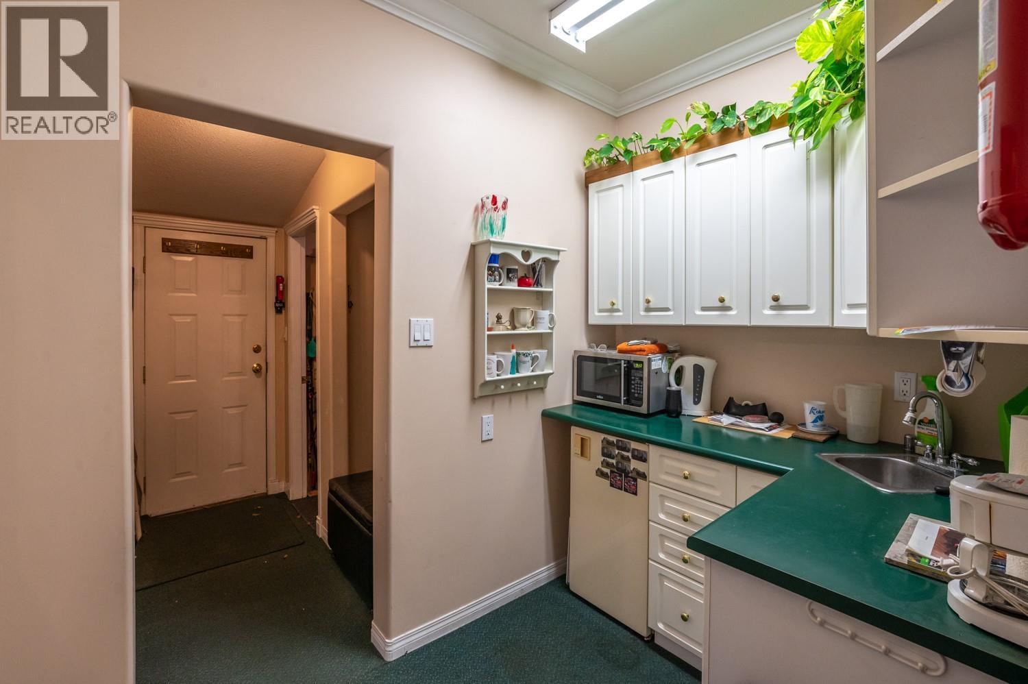 626 Martin Street Property Photo 11