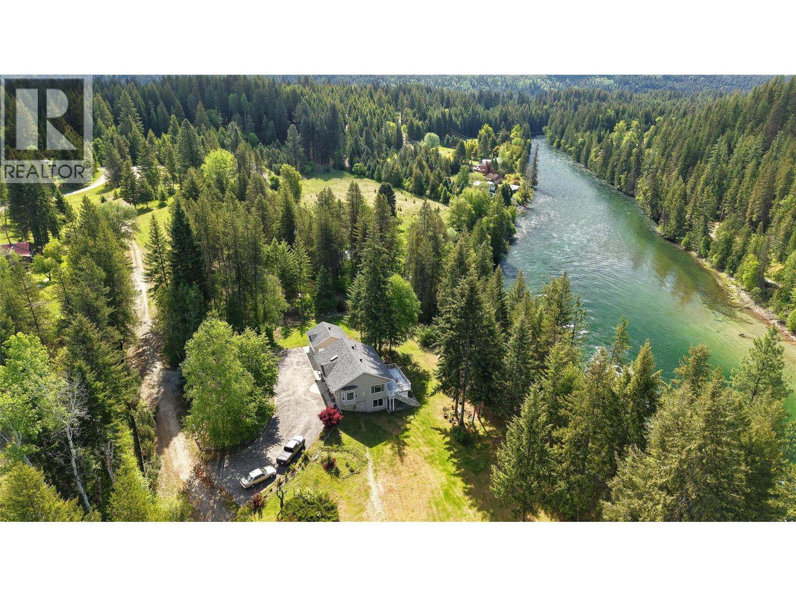 2693 Osachoff Road Property Photo 1