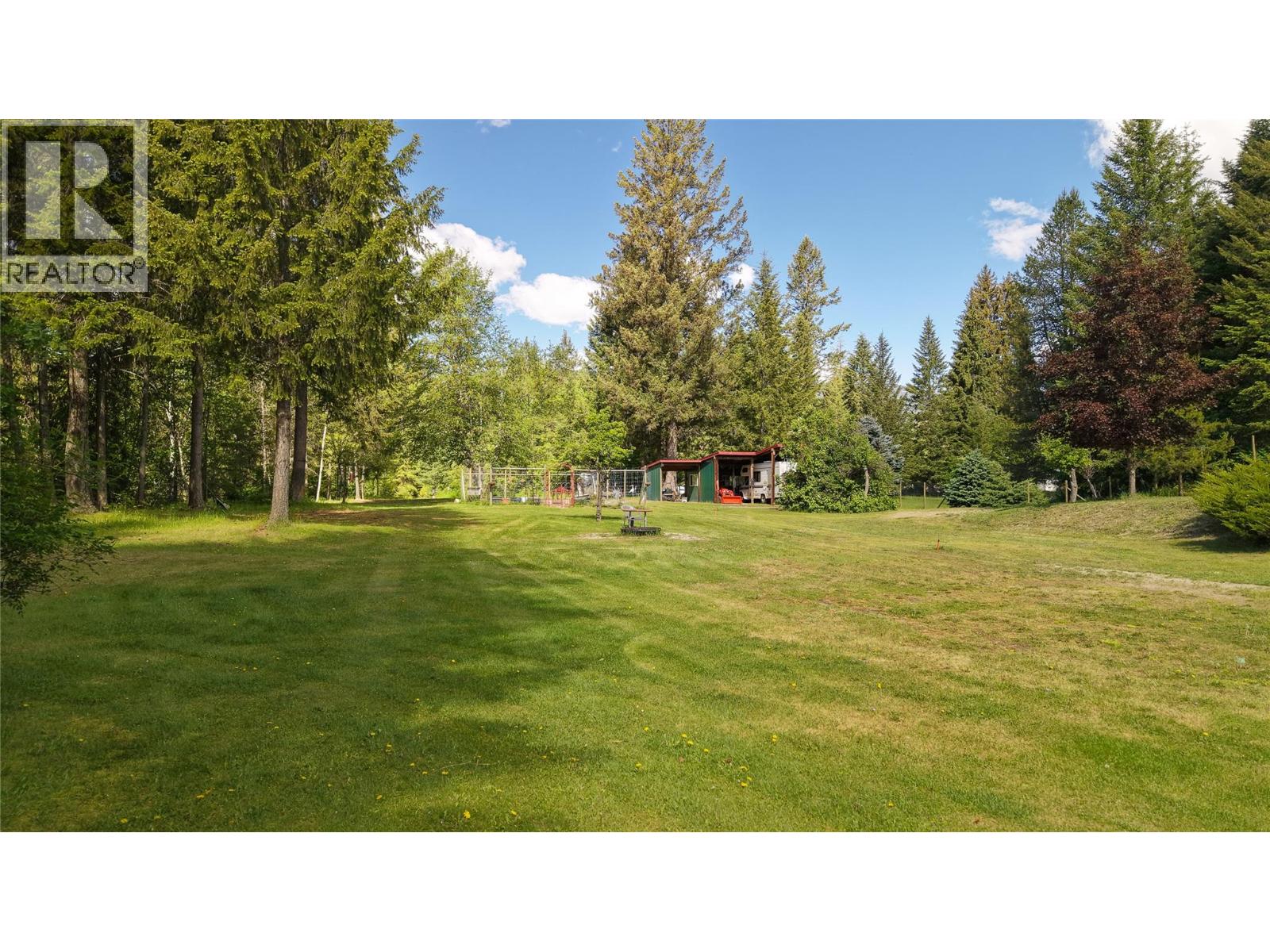 2693 Osachoff Road Property Photo 15