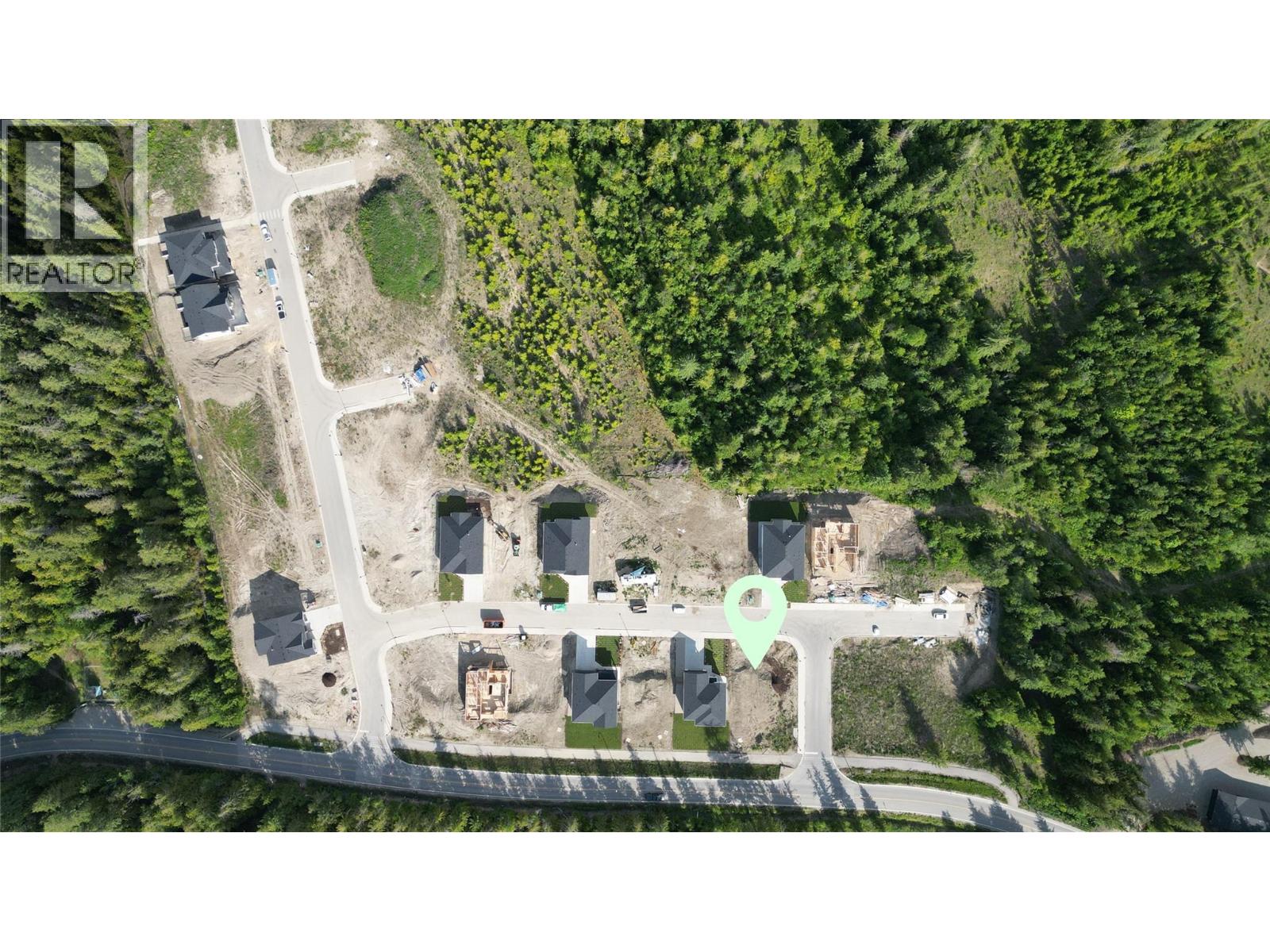 6811 42 Street Ne Property Photo 7