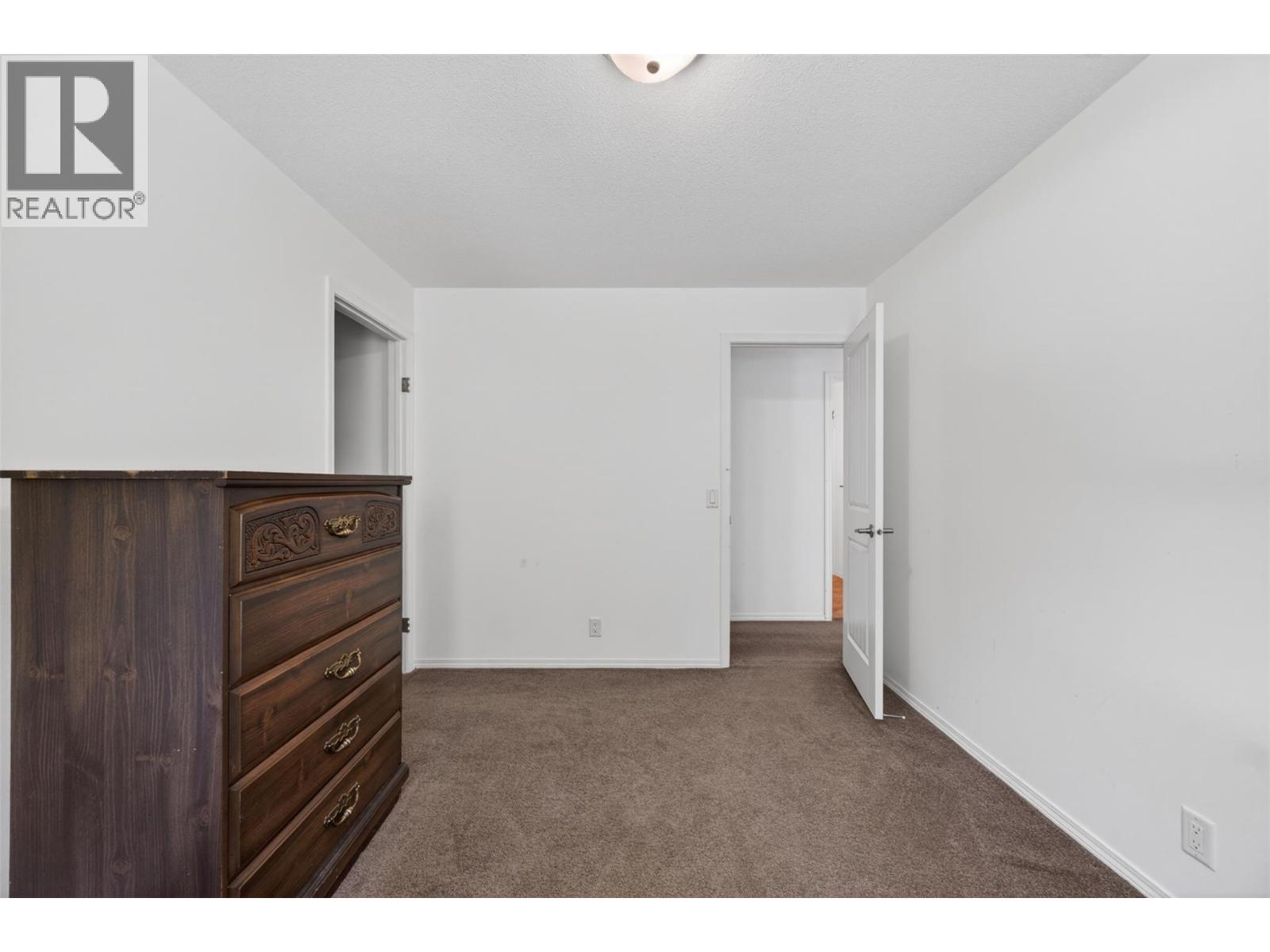 31 Violet Road Property Photo 25