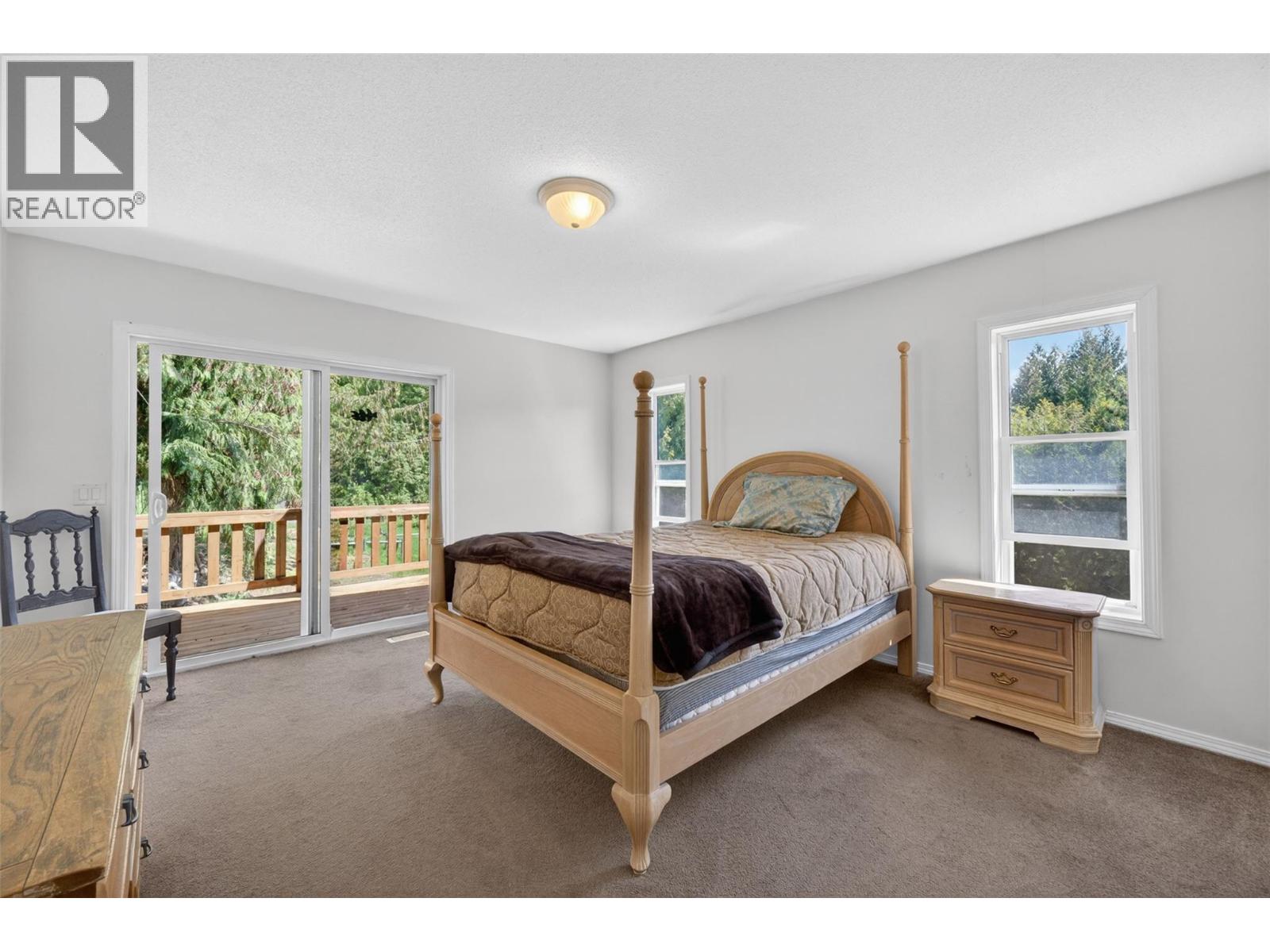 31 Violet Road Property Photo 26