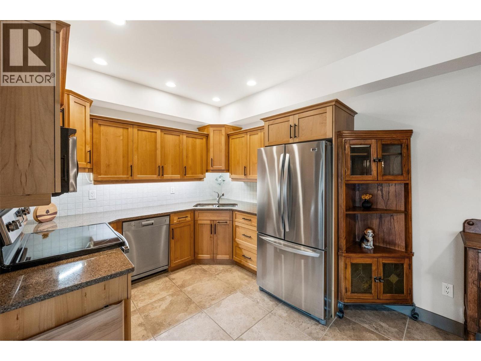 873 Forestbrook Drive Unit# 204 Property Photo 10