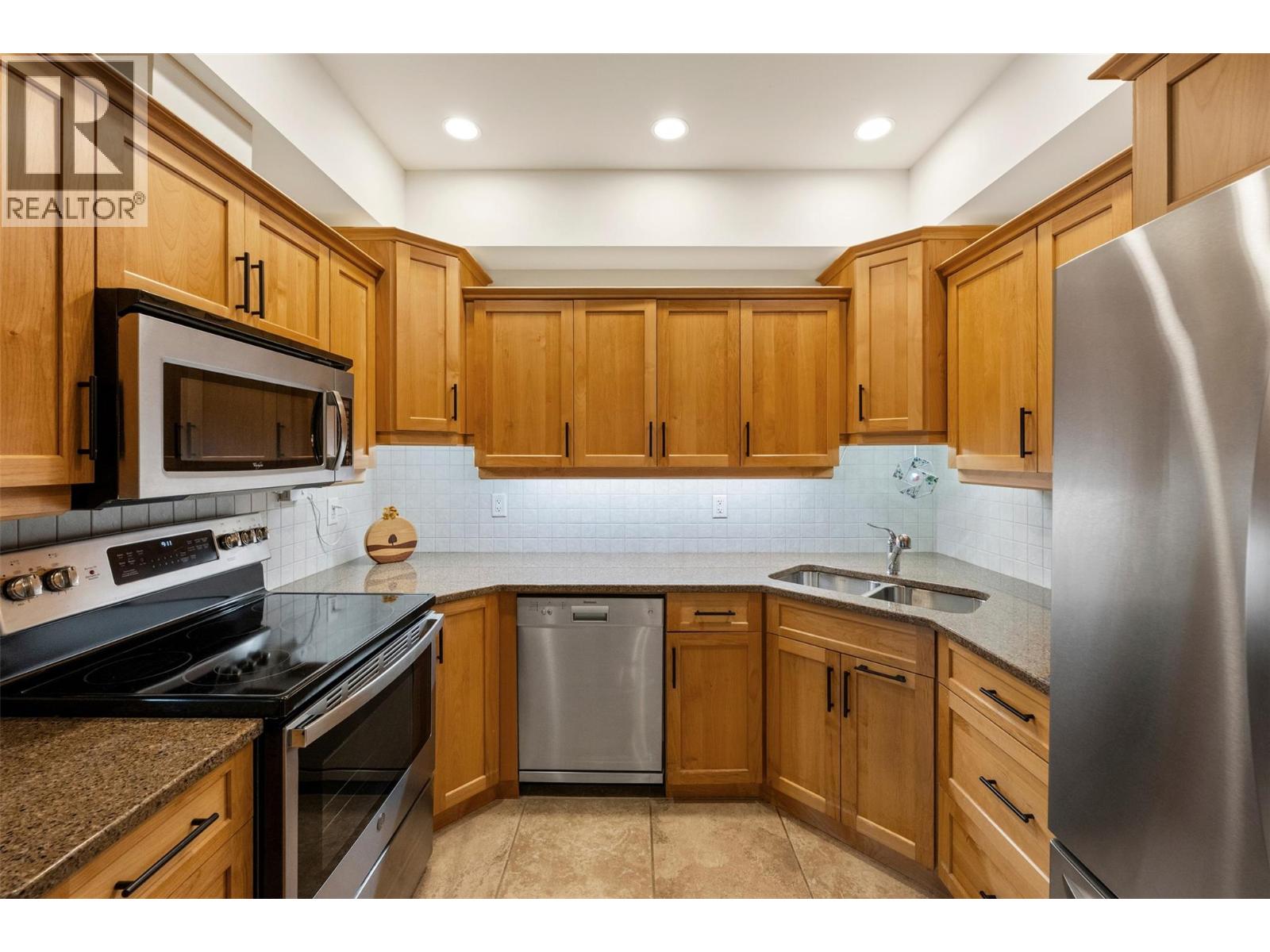 873 Forestbrook Drive Unit# 204 Property Photo 11