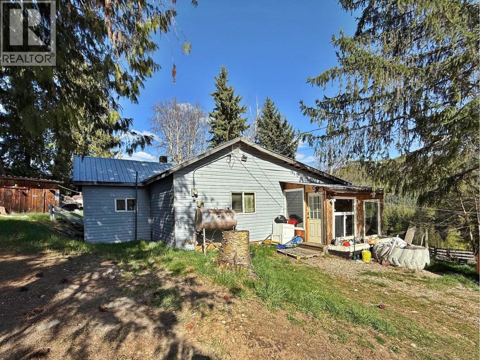 3437 Yellowhead Highway Property Photo 1