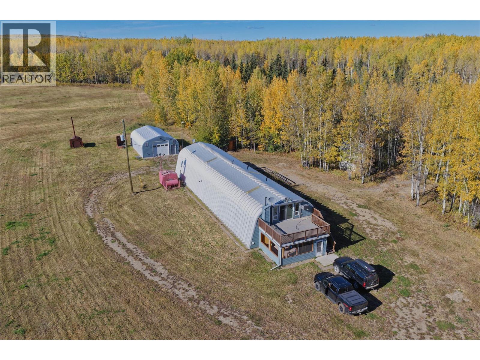 790/770 Jackfish Lake Road Property Photo 2