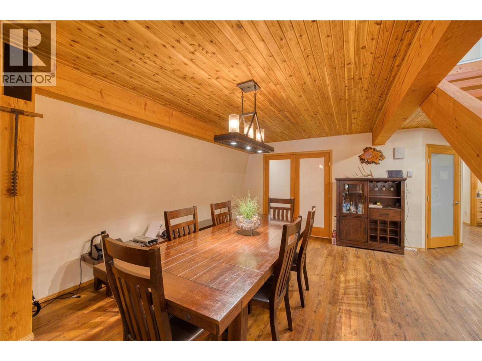 790/770 Jackfish Lake Road Property Photo 14