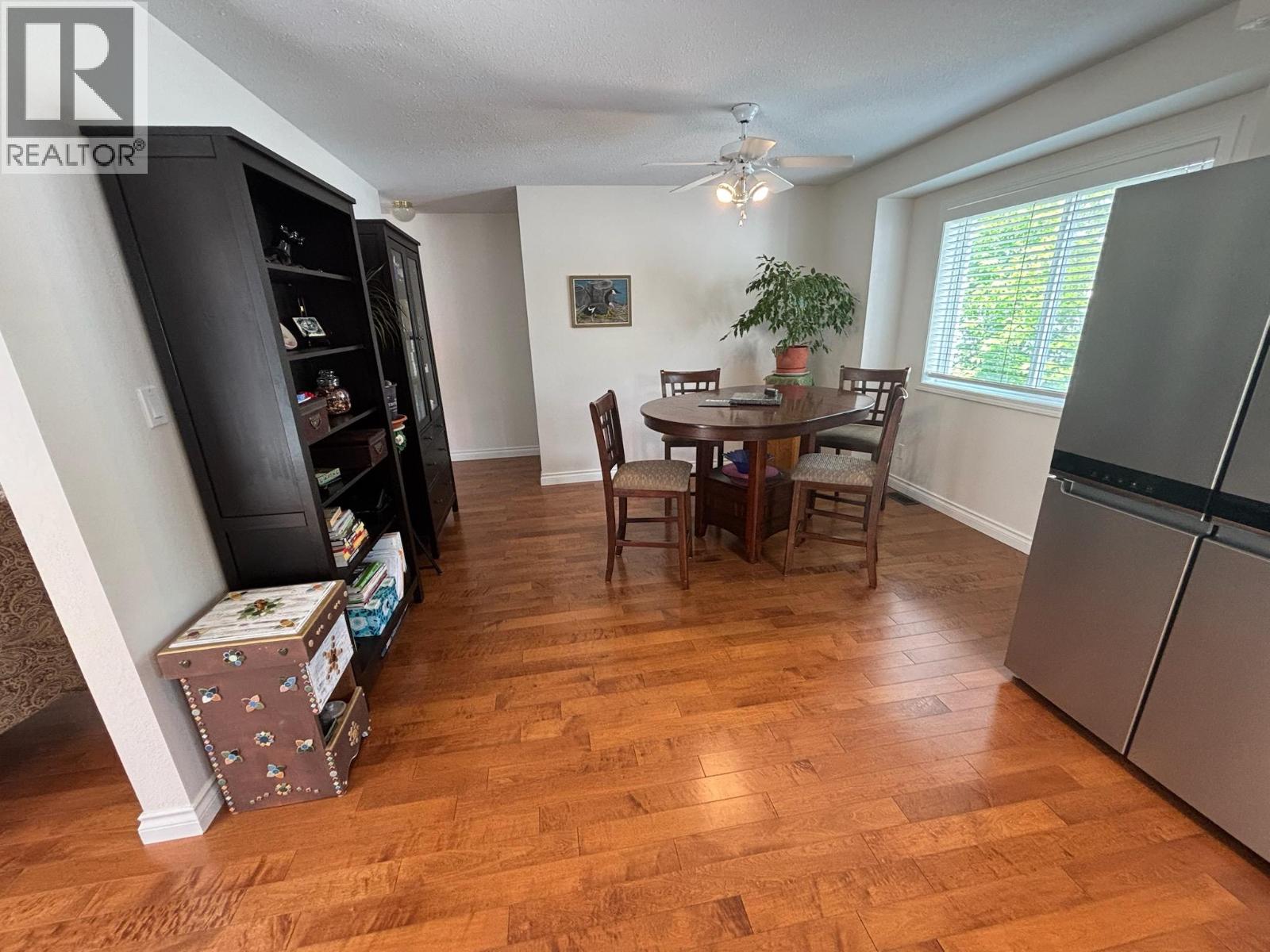2230 Selkirk Place Property Photo 3