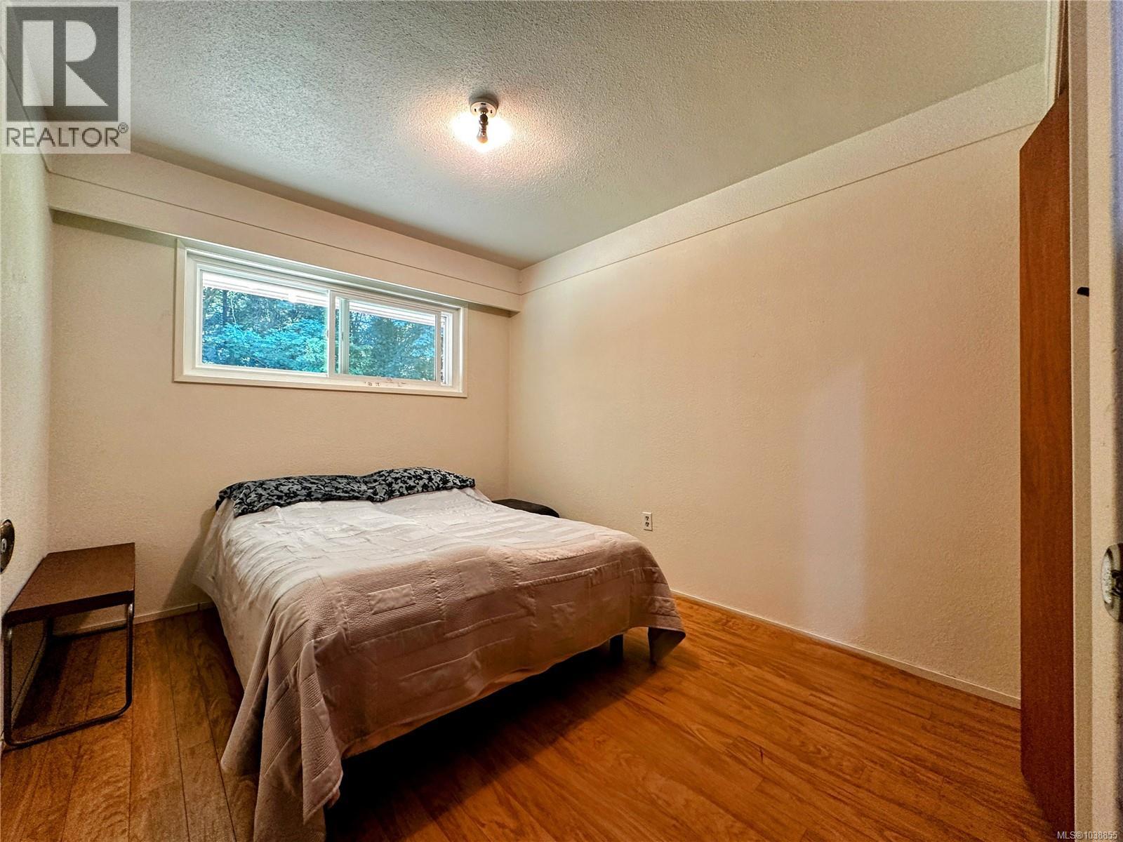 3246 Gibbins Rd Property Photo 28
