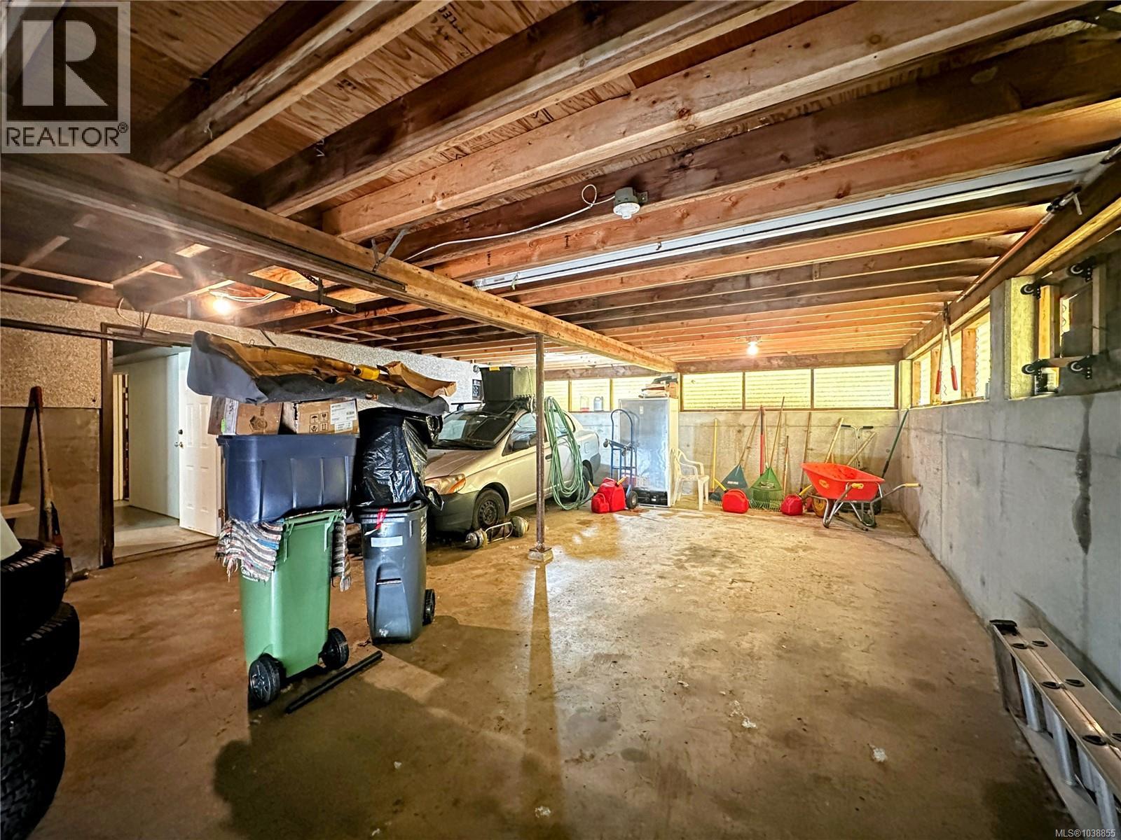 3246 Gibbins Rd Property Photo 40