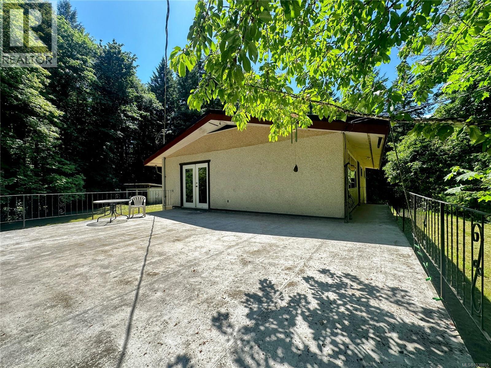 3246 Gibbins Rd Property Photo 46