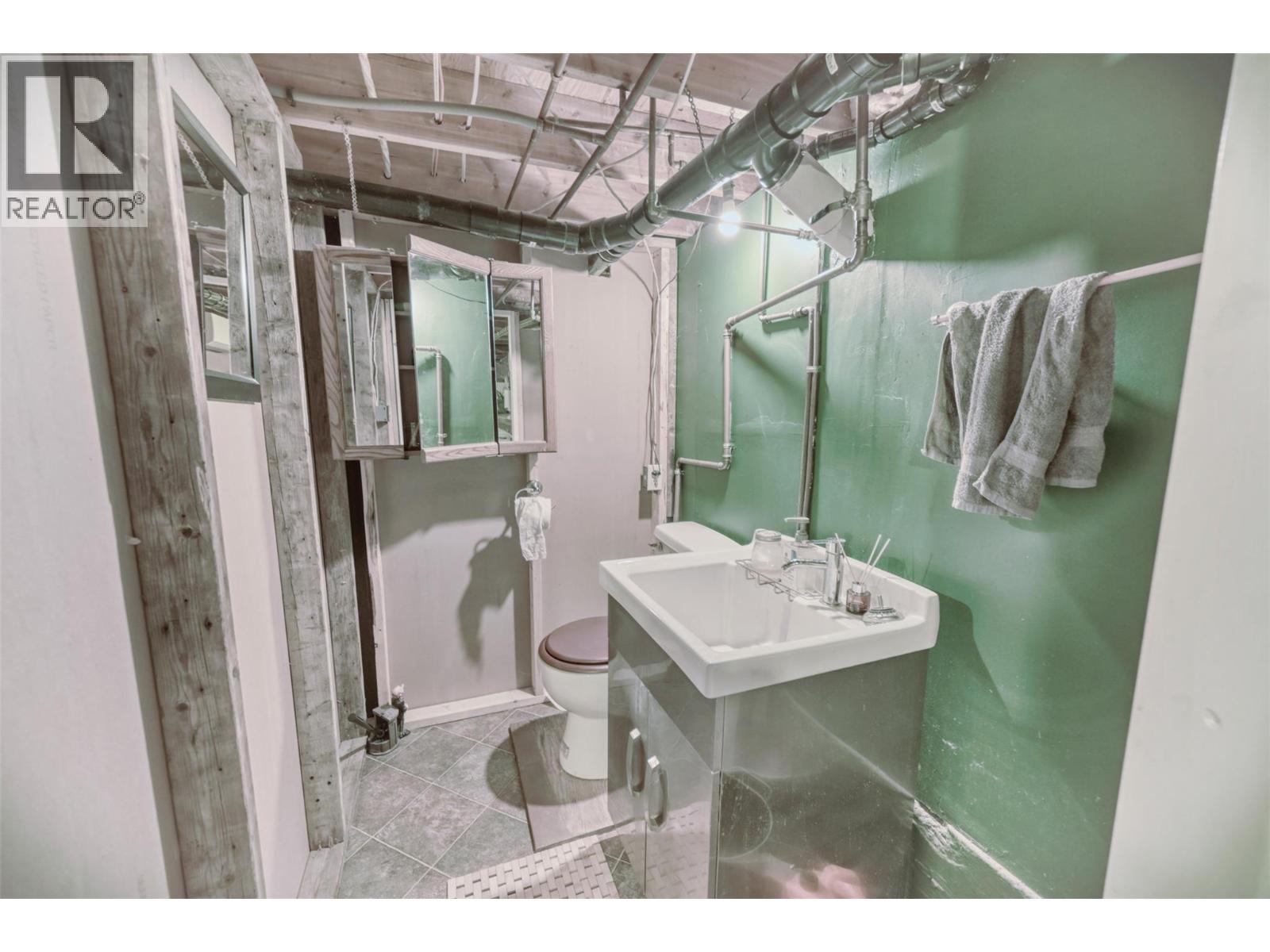 204 Greasewood Avenue Property Photo 13