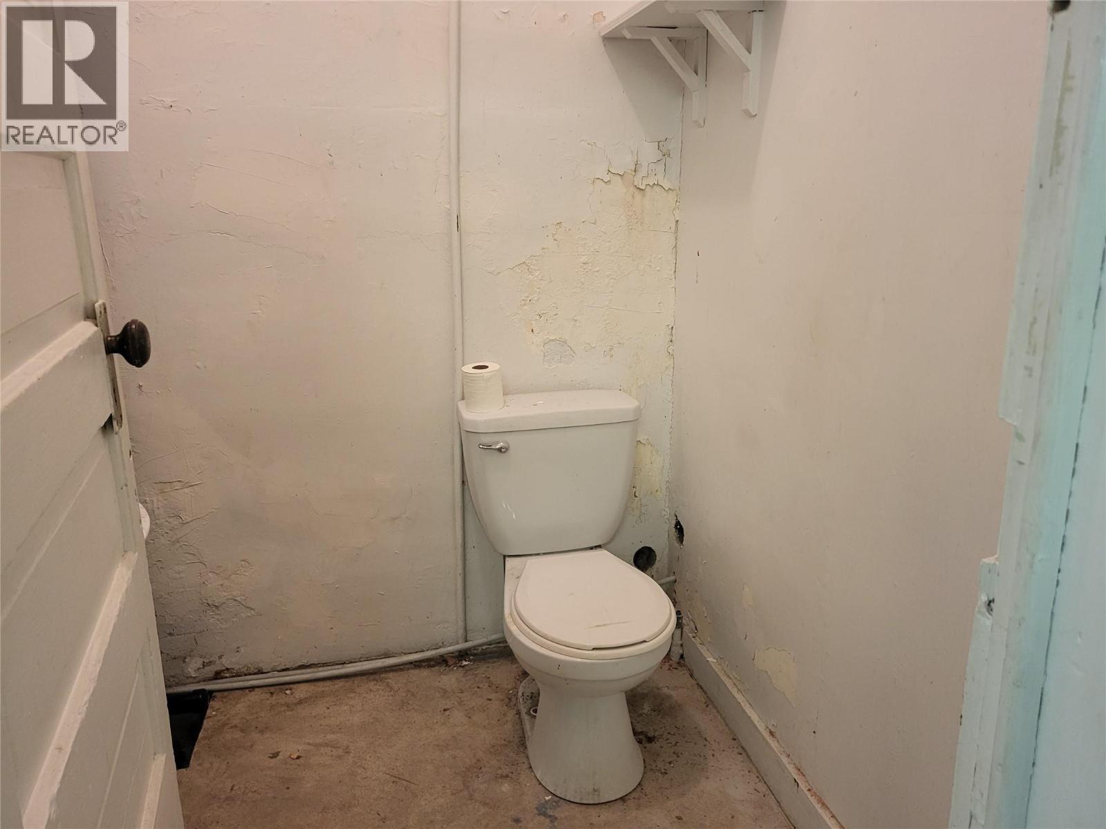6278 Main Street Property Photo 7