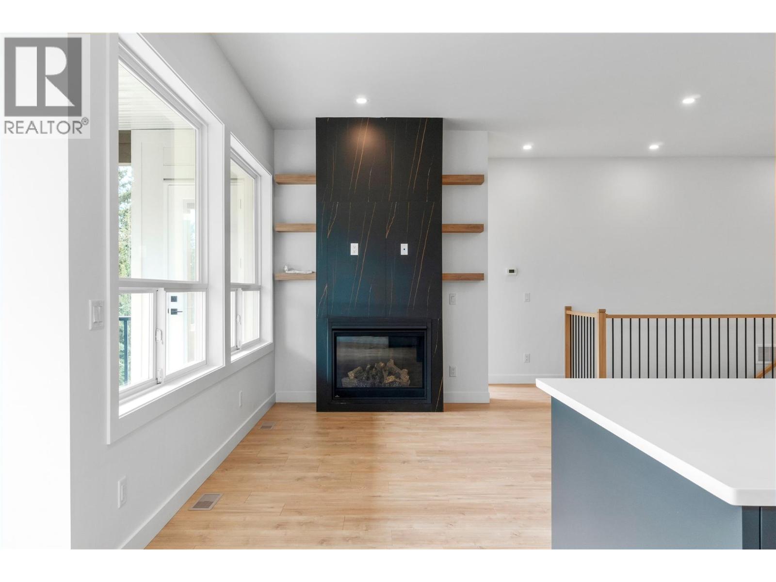 6800 42 Street Ne Property Photo 11
