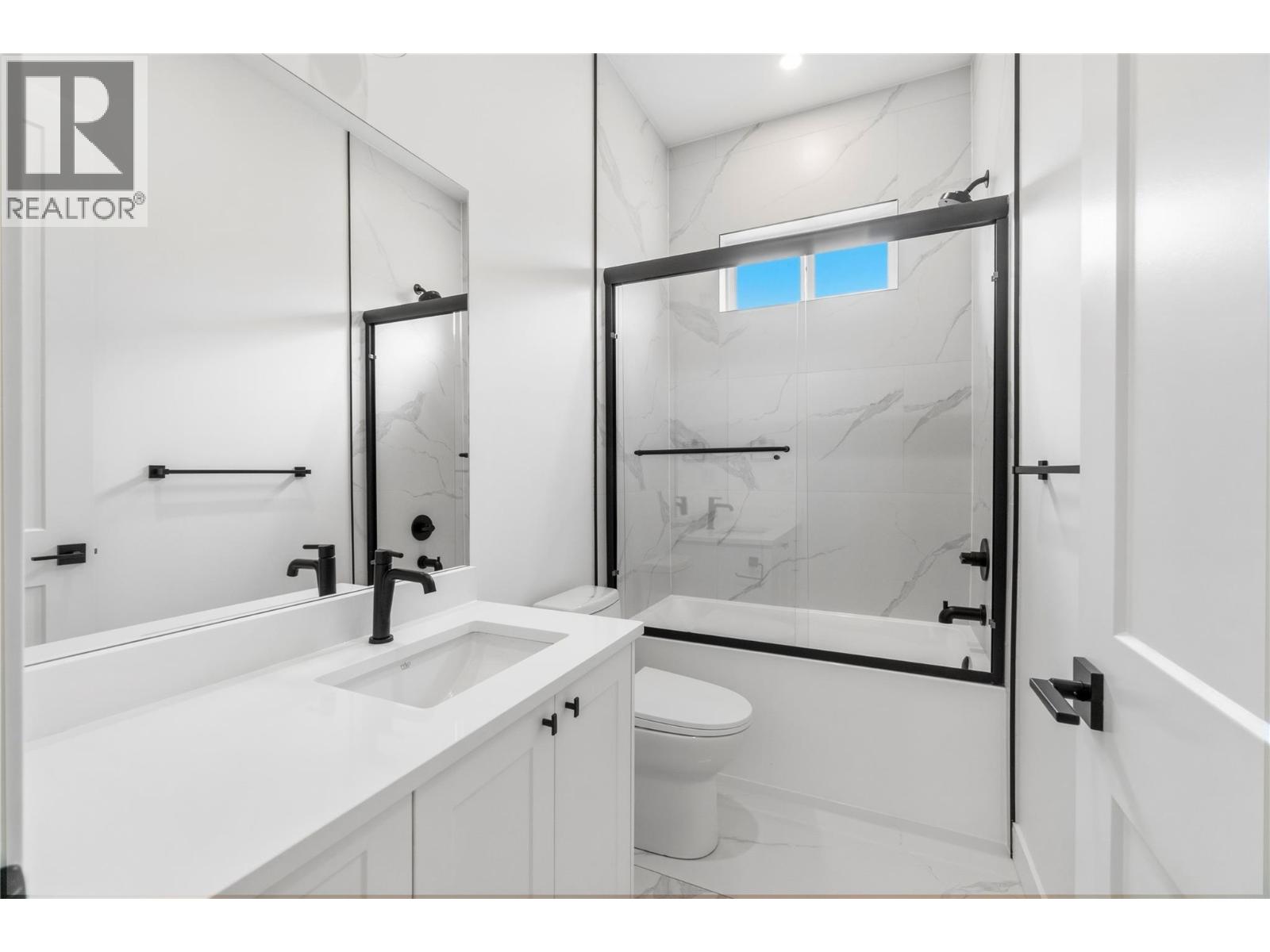 6800 42 Street Ne Property Photo 31