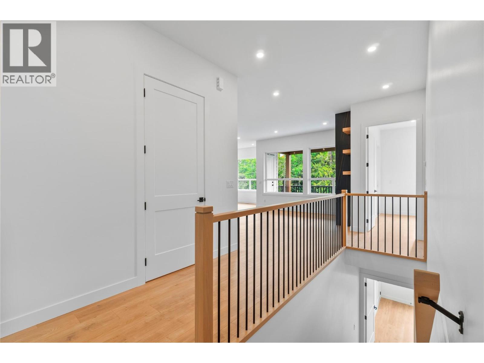 6800 42 Street Ne Property Photo 32